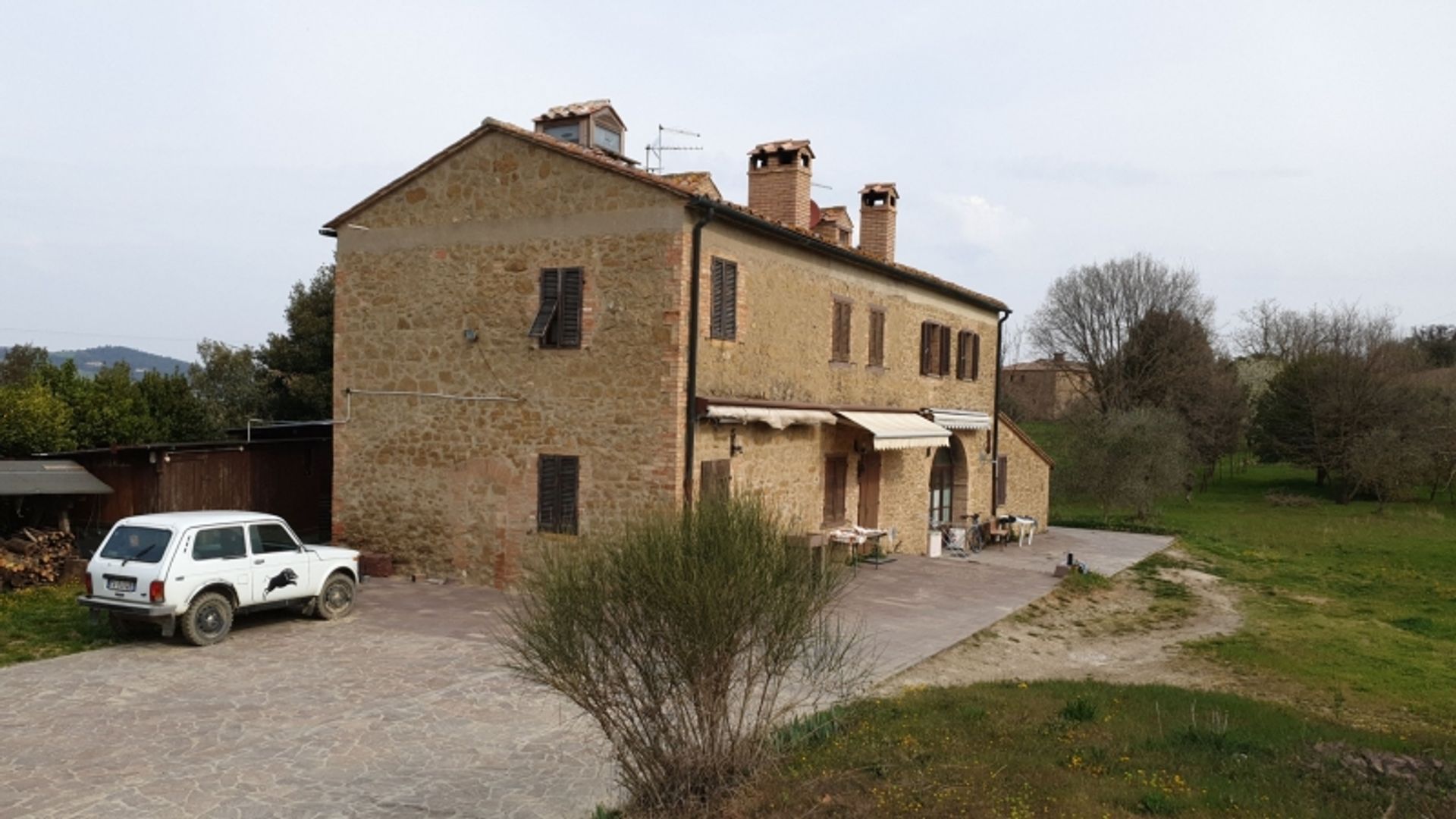 Kondominium dalam Volterra, Tuscany 10082351