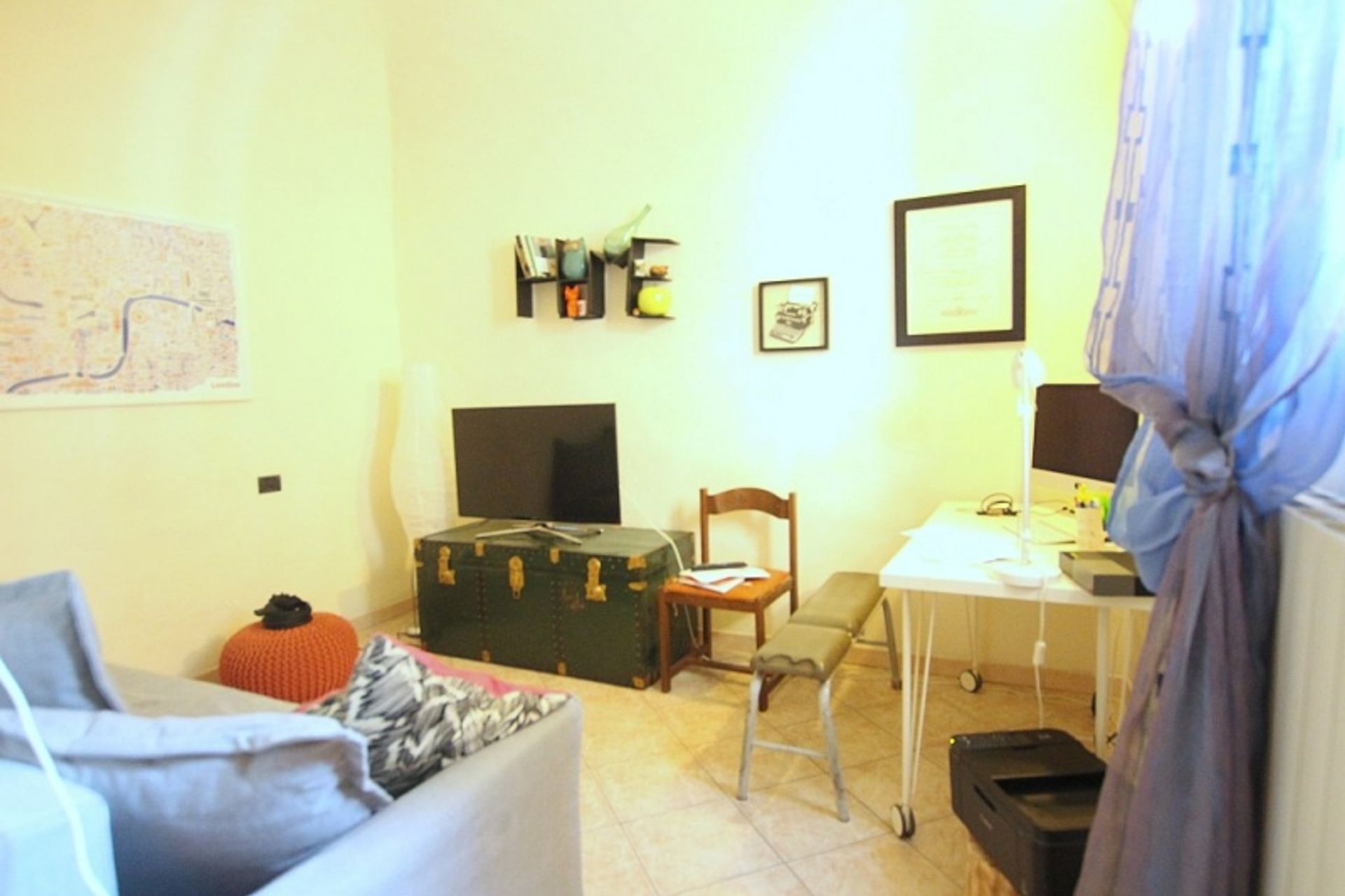 Condominium in Volterra, Tuscany 10082383