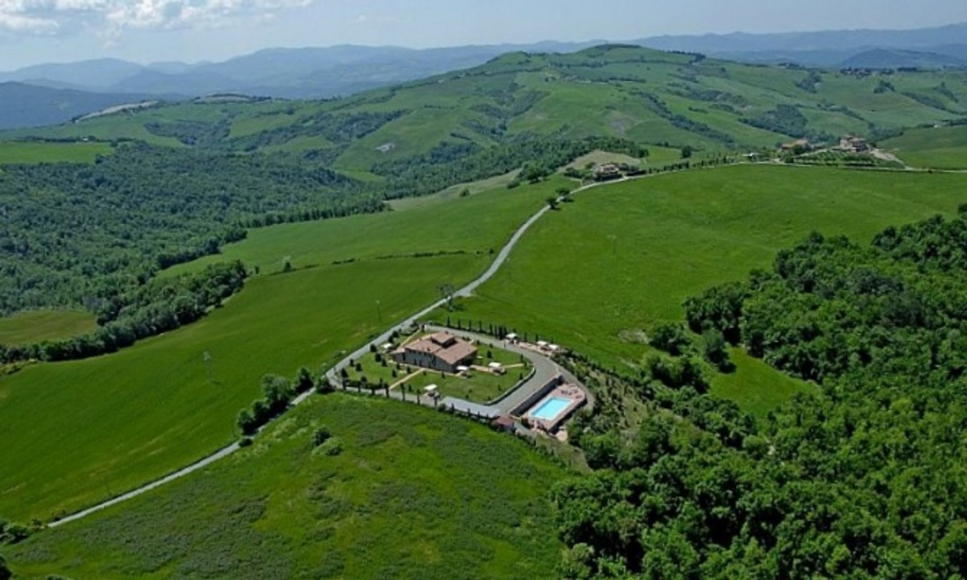 Rumah di Volterra, Toskana 10082533