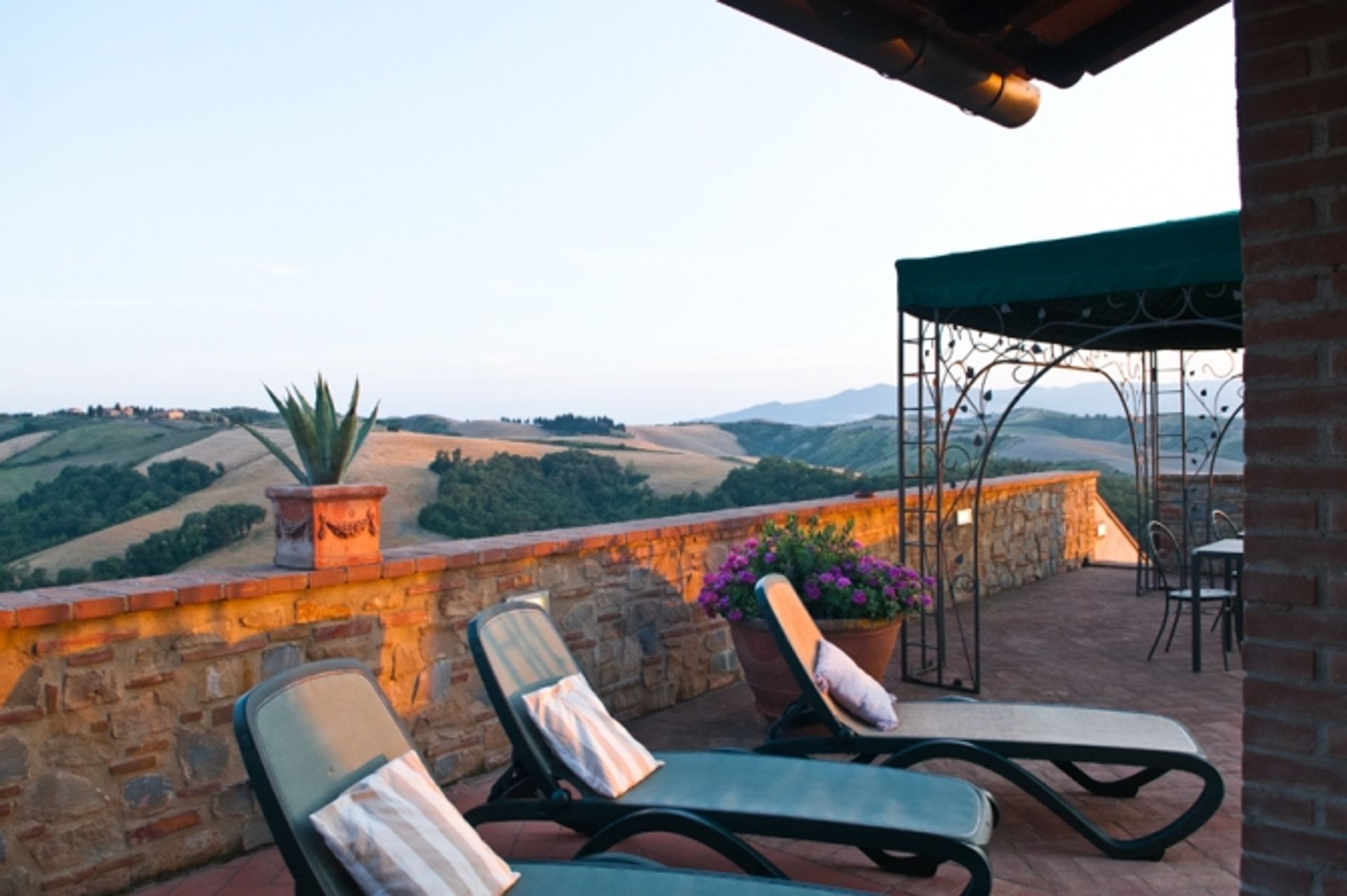 rumah dalam Volterra, Tuscany 10082534