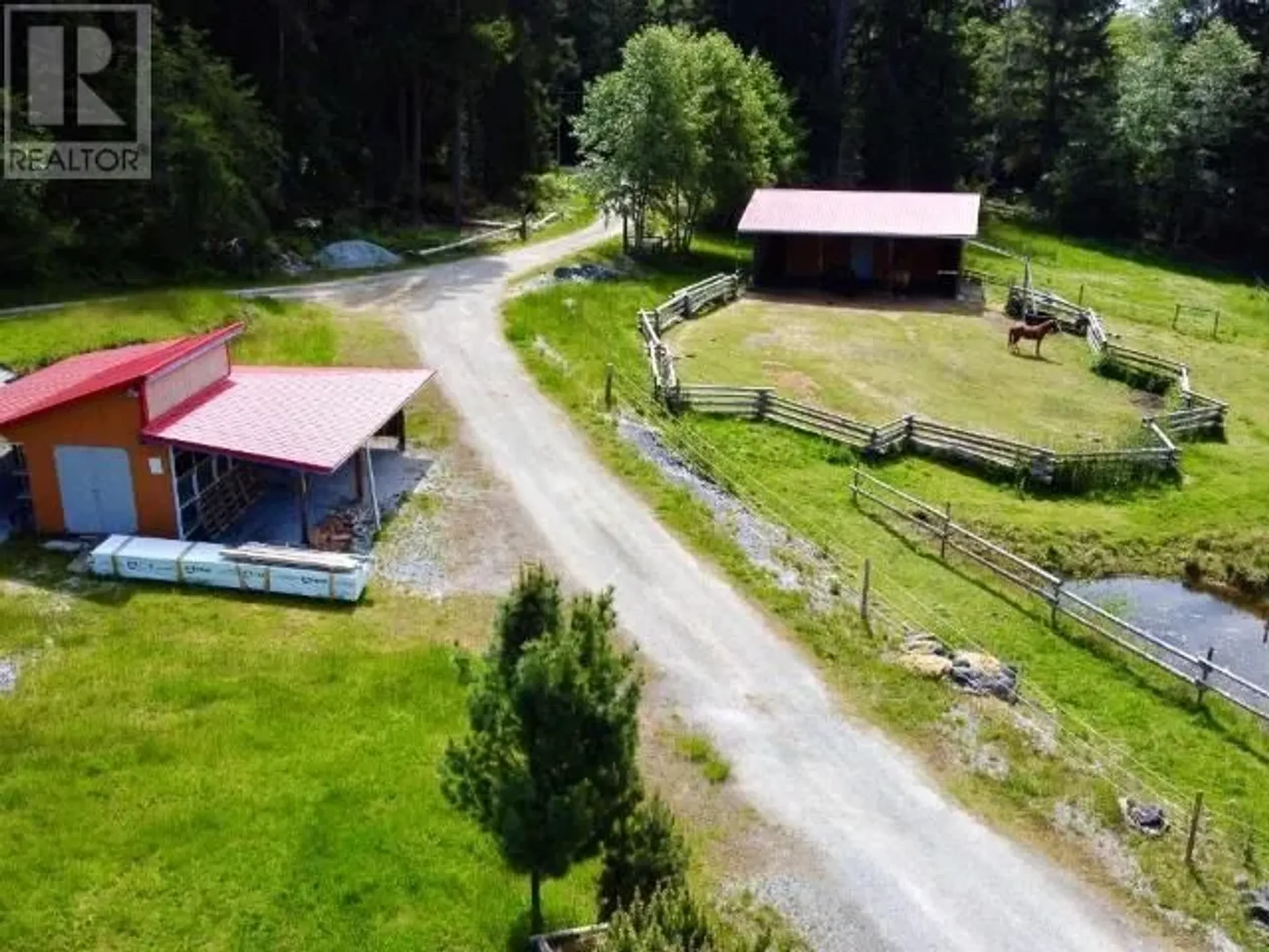 Tanah dalam Pokok pine, British Columbia 10082634