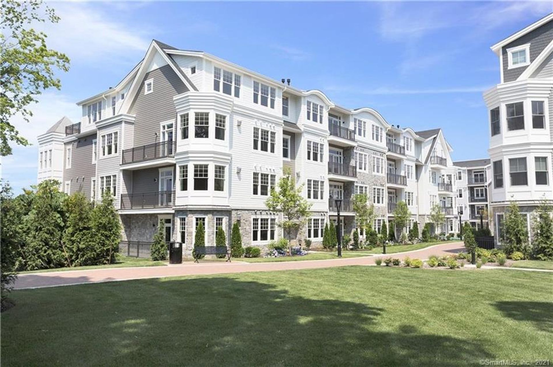 Condominium in Connecticut, Connecticut 10082819