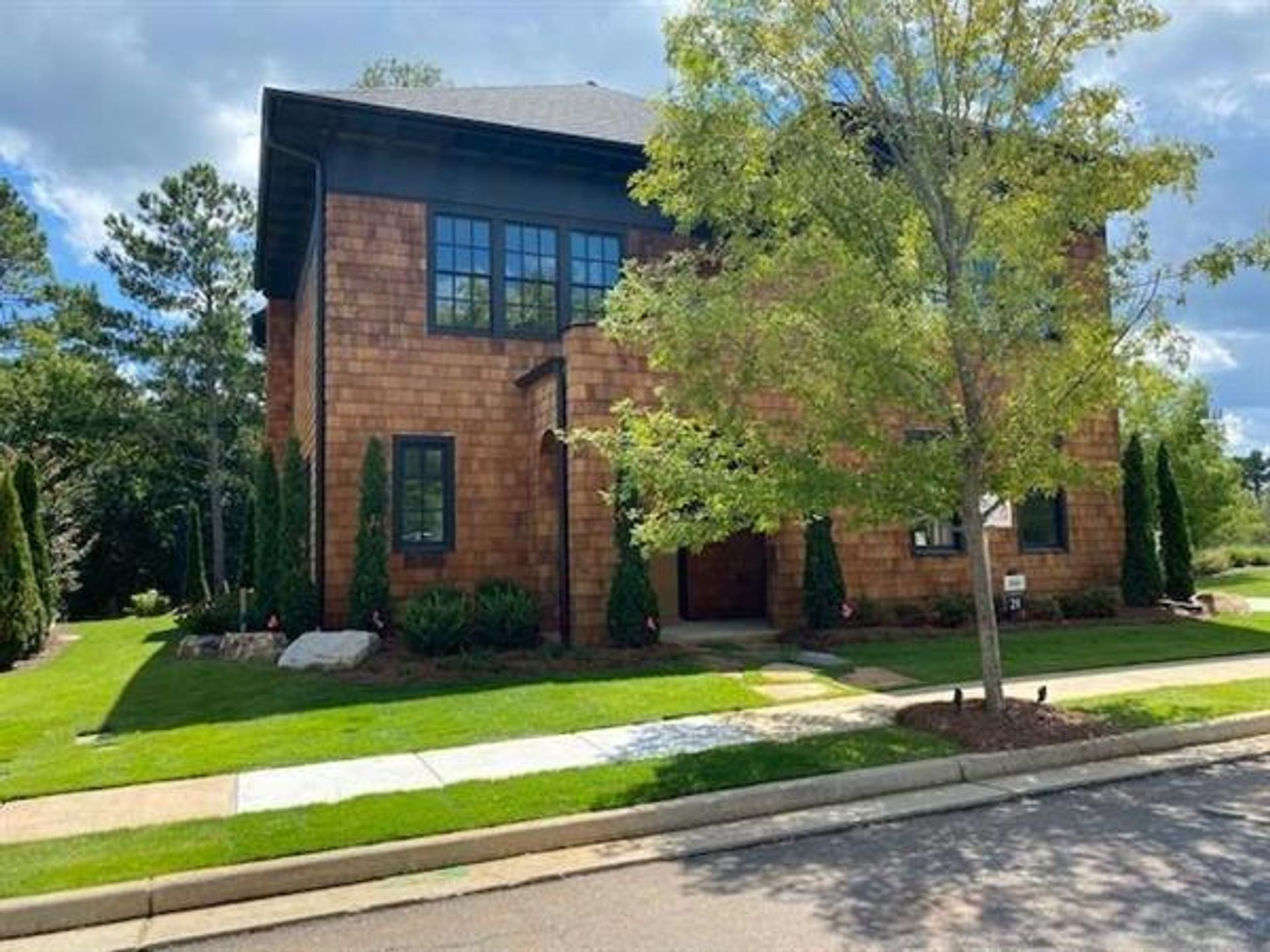 House in Woodstock, Georgia 10083330