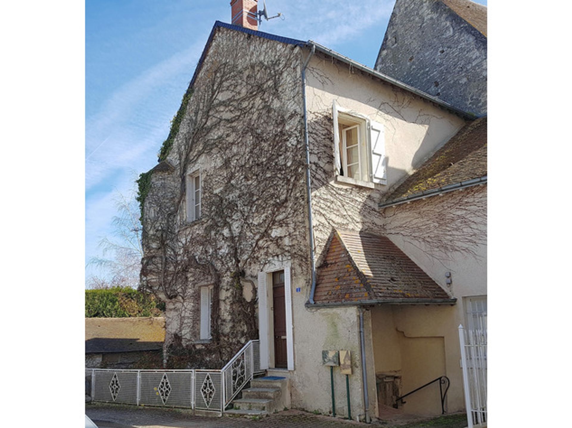 Huis in Mezieres En Brenne, Centre 10083661