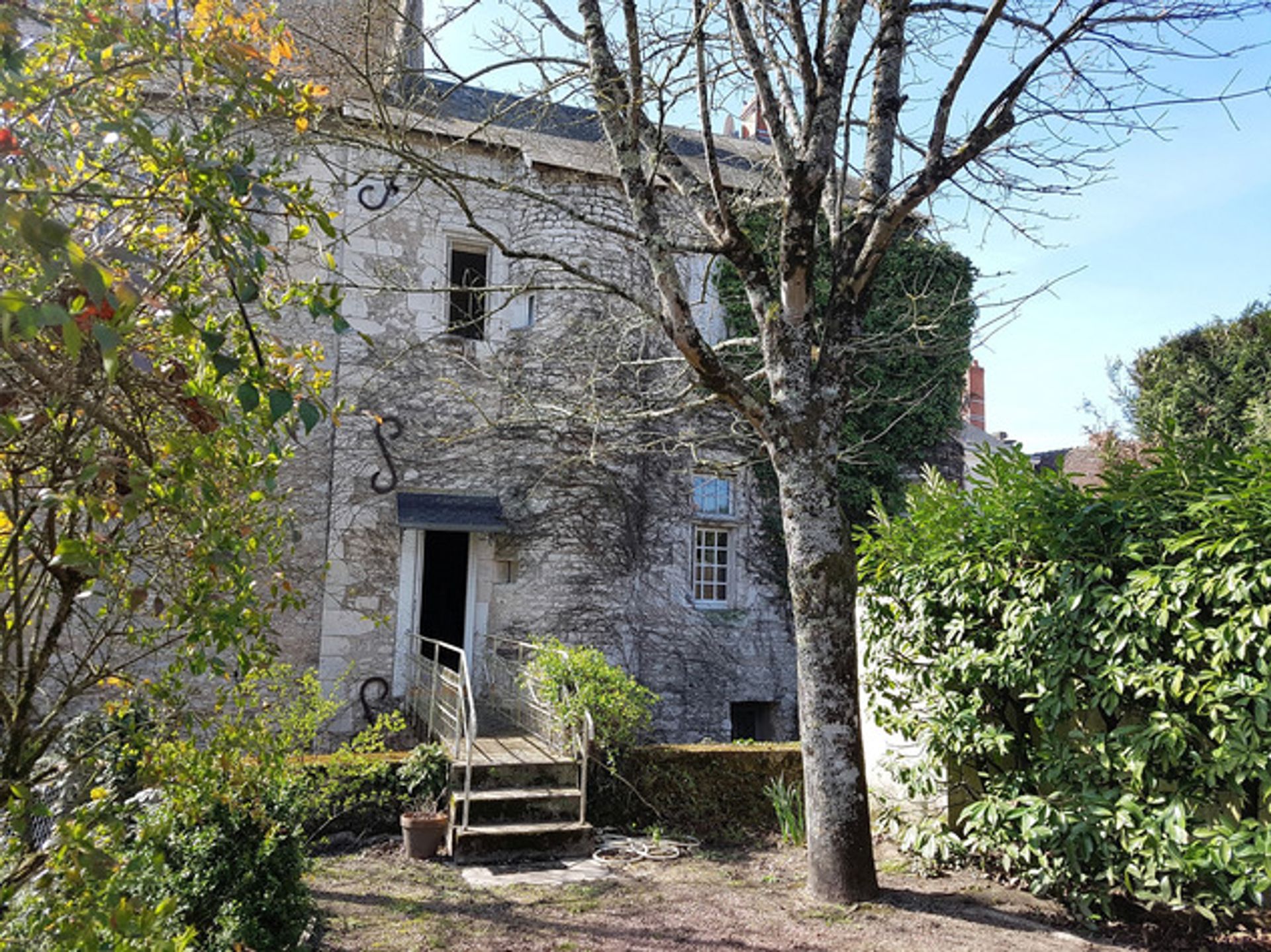 Huis in Mezieres En Brenne, Centre 10083661