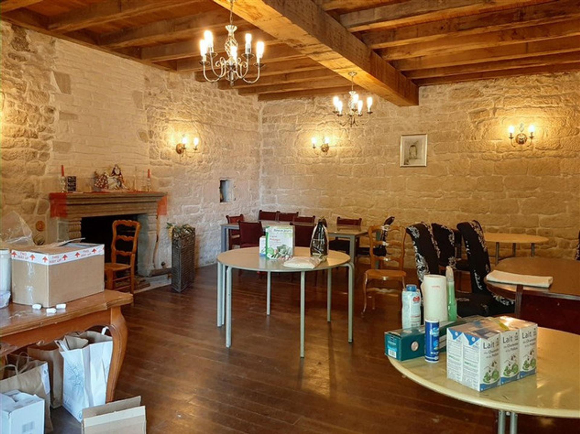 loger dans Chef-Boutonne, Poitou-Charentes 10083687