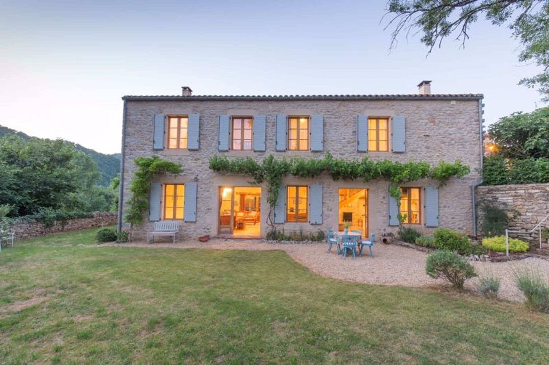 casa en St Antonin Noble Val, Midi-Pyrenees 10083712