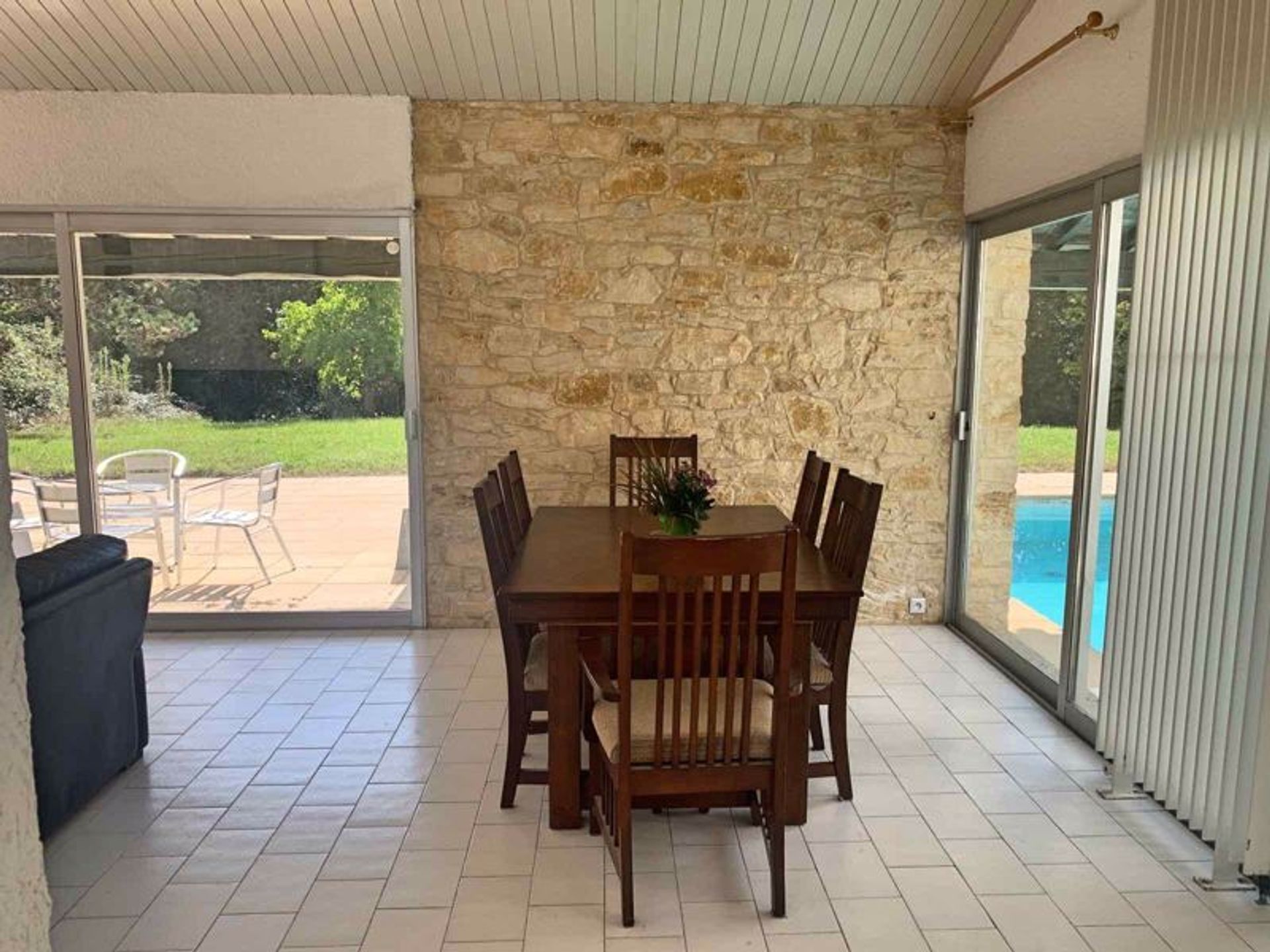 casa en Porte-Sainte-Foy-et-Ponchapt, Aquitaine 10083720