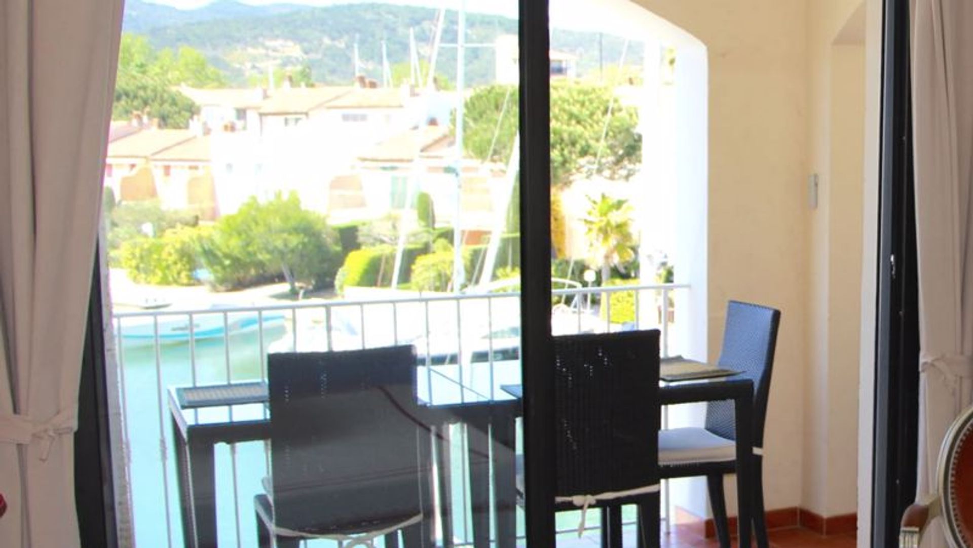 Condominium dans Port Grimaud, Provence-Alpes-Cote d'Azur 10083735