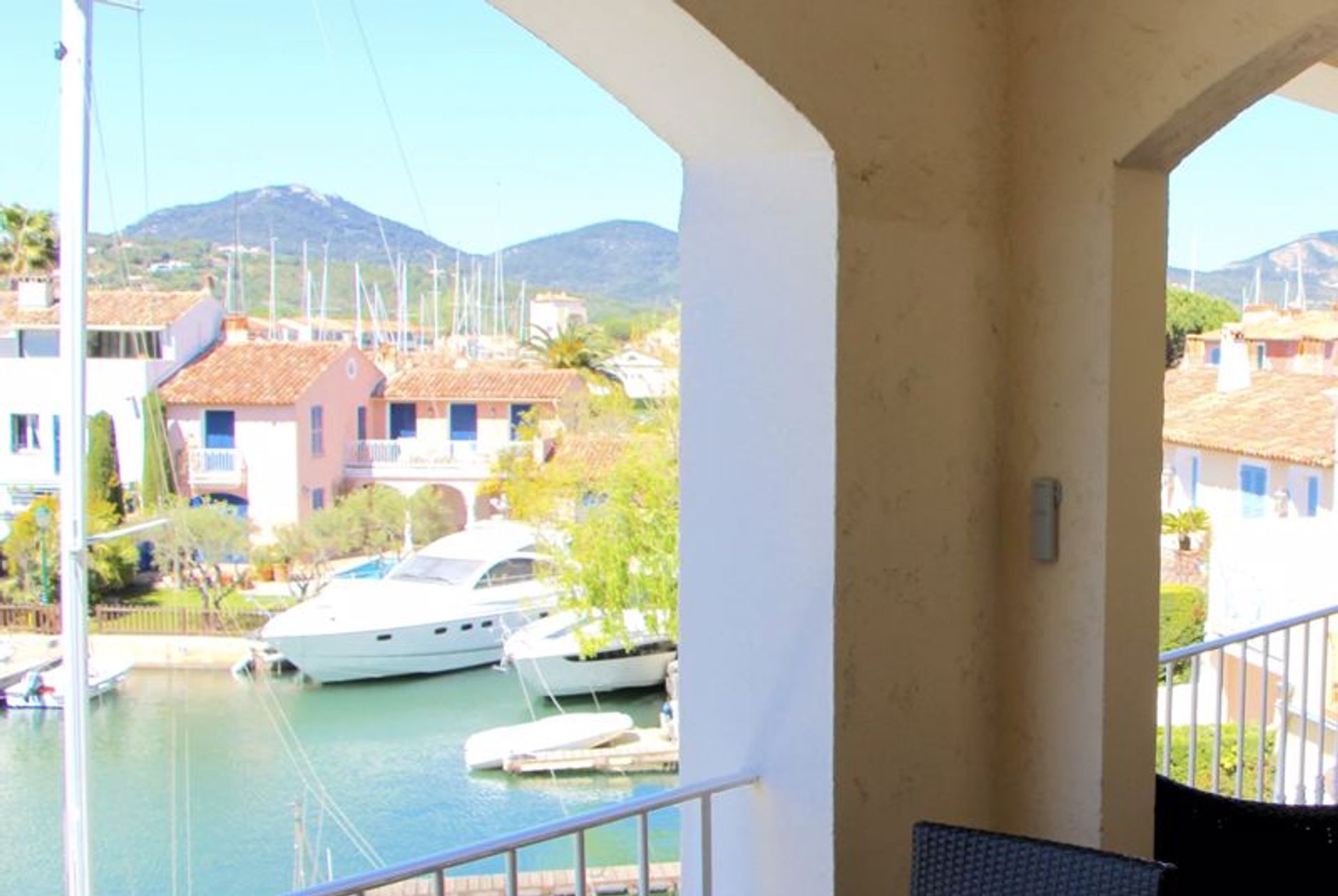 Квартира в Port Grimaud, Provence-Alpes-Cote d'Azur 10083735