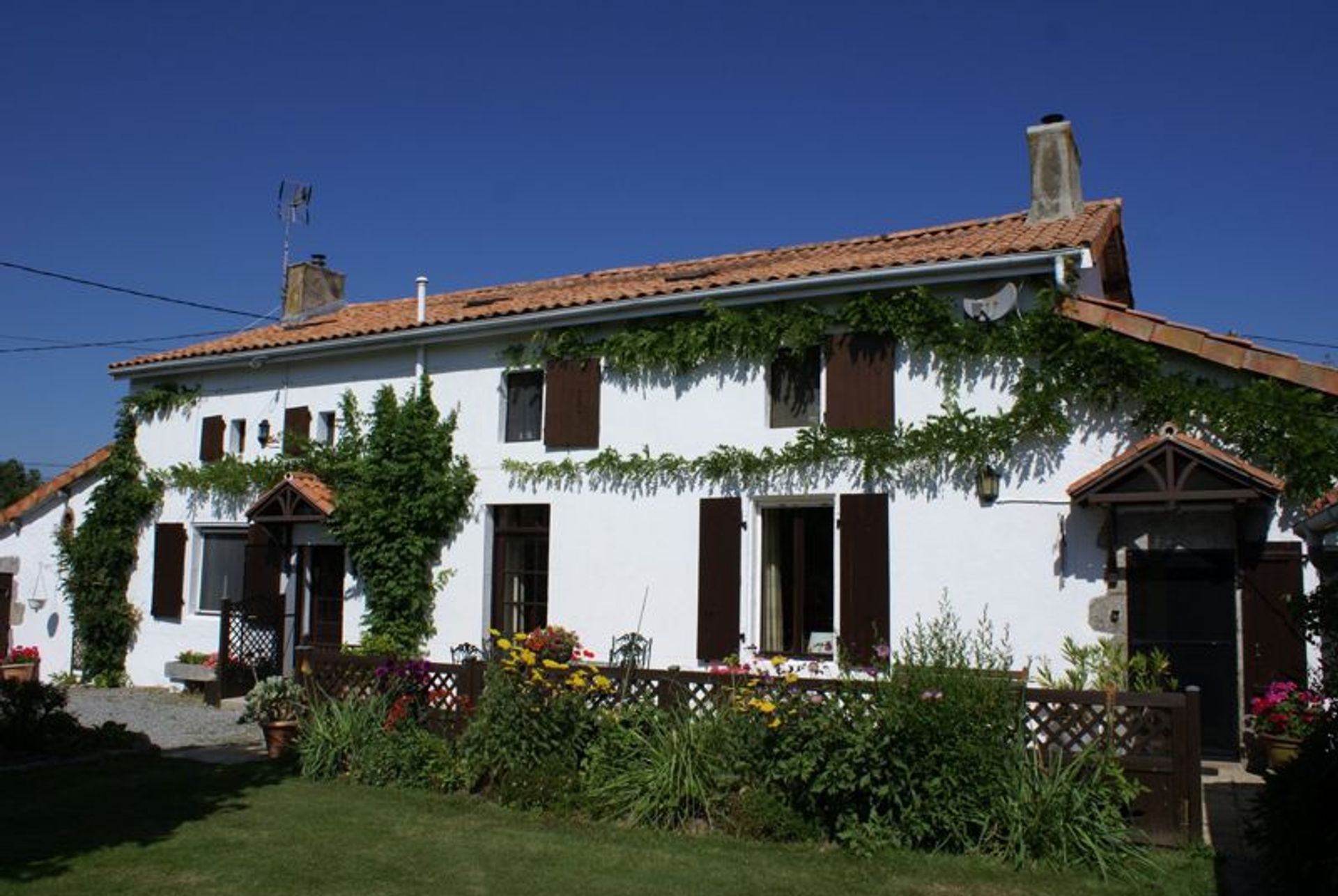 Casa nel L'Absie, Poitou-Charentes 10083747