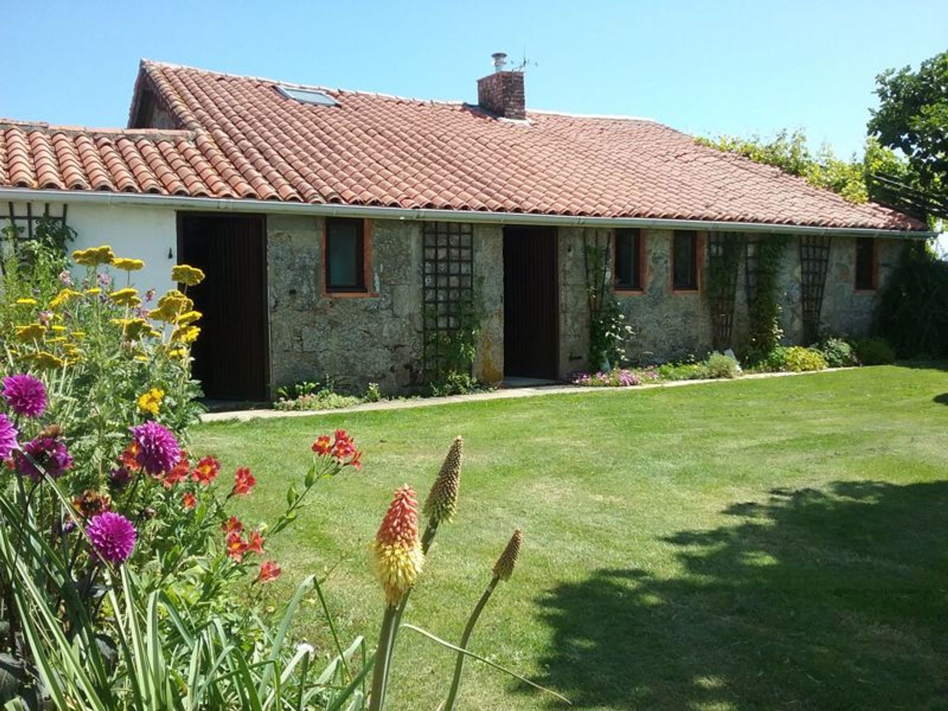 Casa nel L'Absie, Poitou-Charentes 10083747