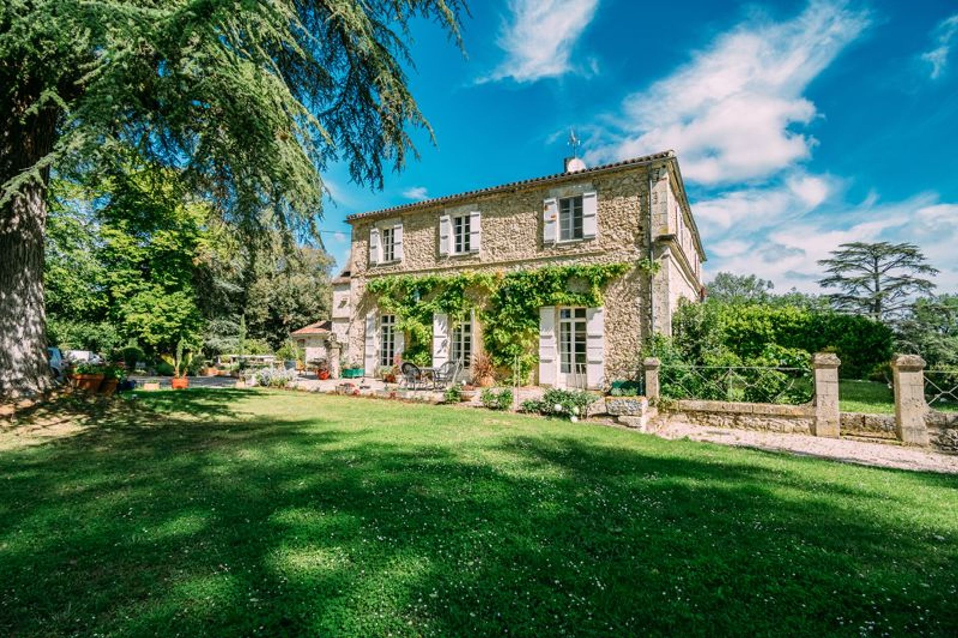 Casa nel Condom, Midi-Pyrenees 10083753