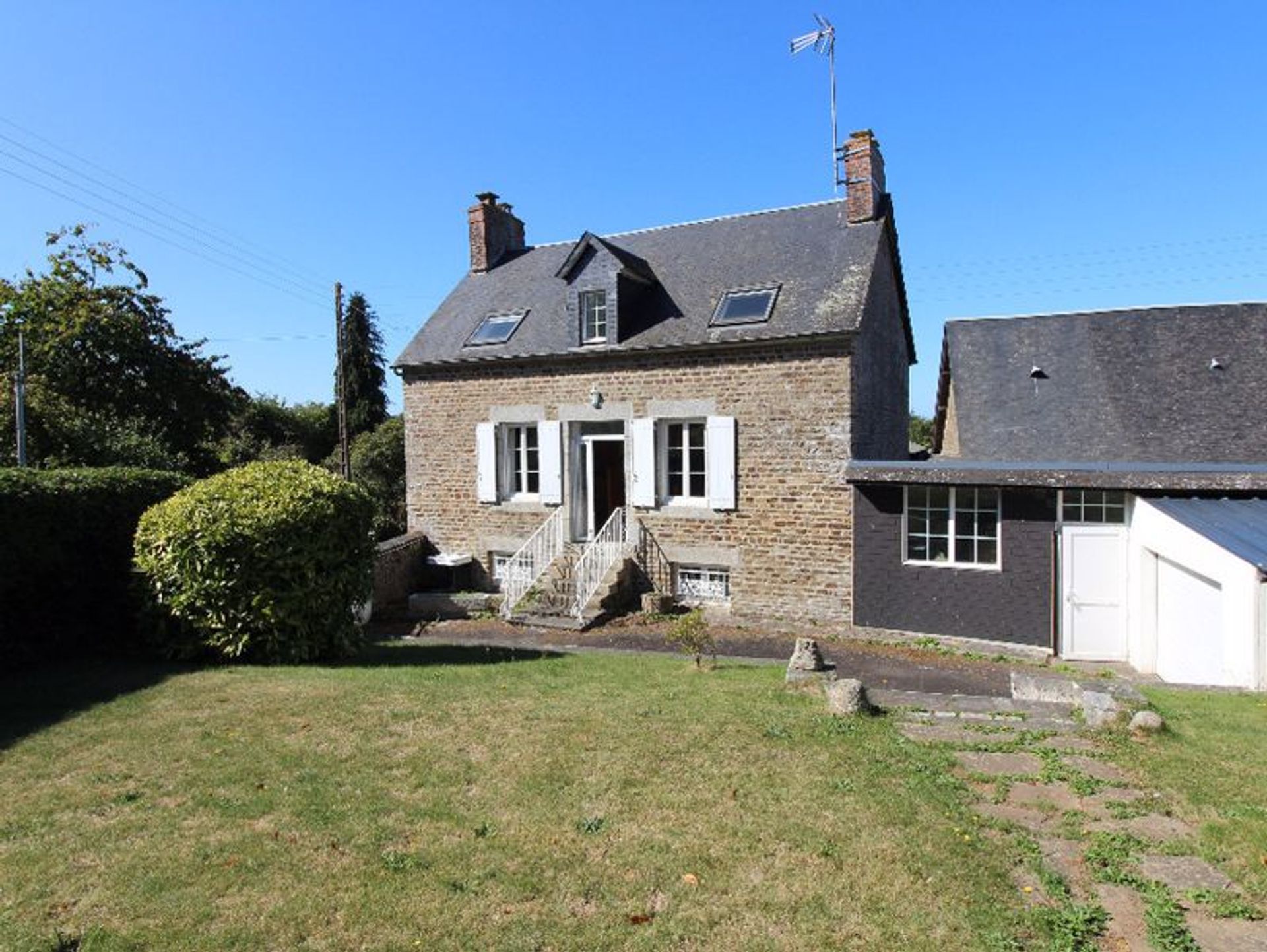 Hus i Fougerolles-du-Plessis, Pays-de-la-Loire 10083784