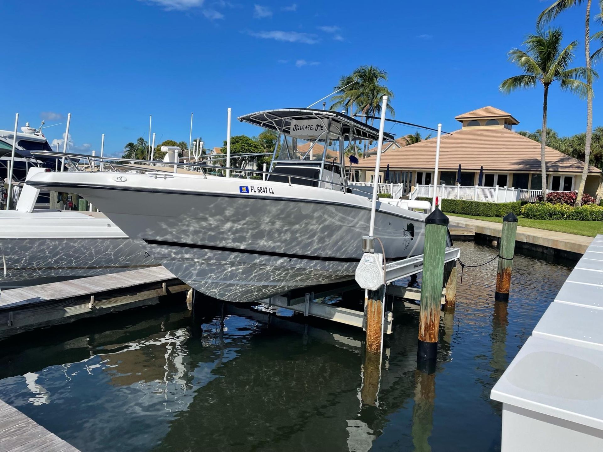 Talo sisään Juno Beach, Florida 10084470