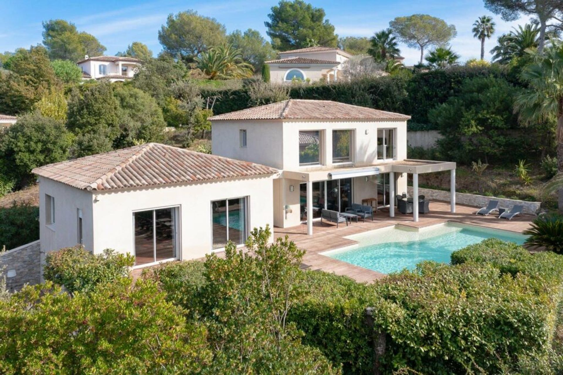 Hus i Saint Raphaël, Provence-Alpes-Cote d'Azur 10085922