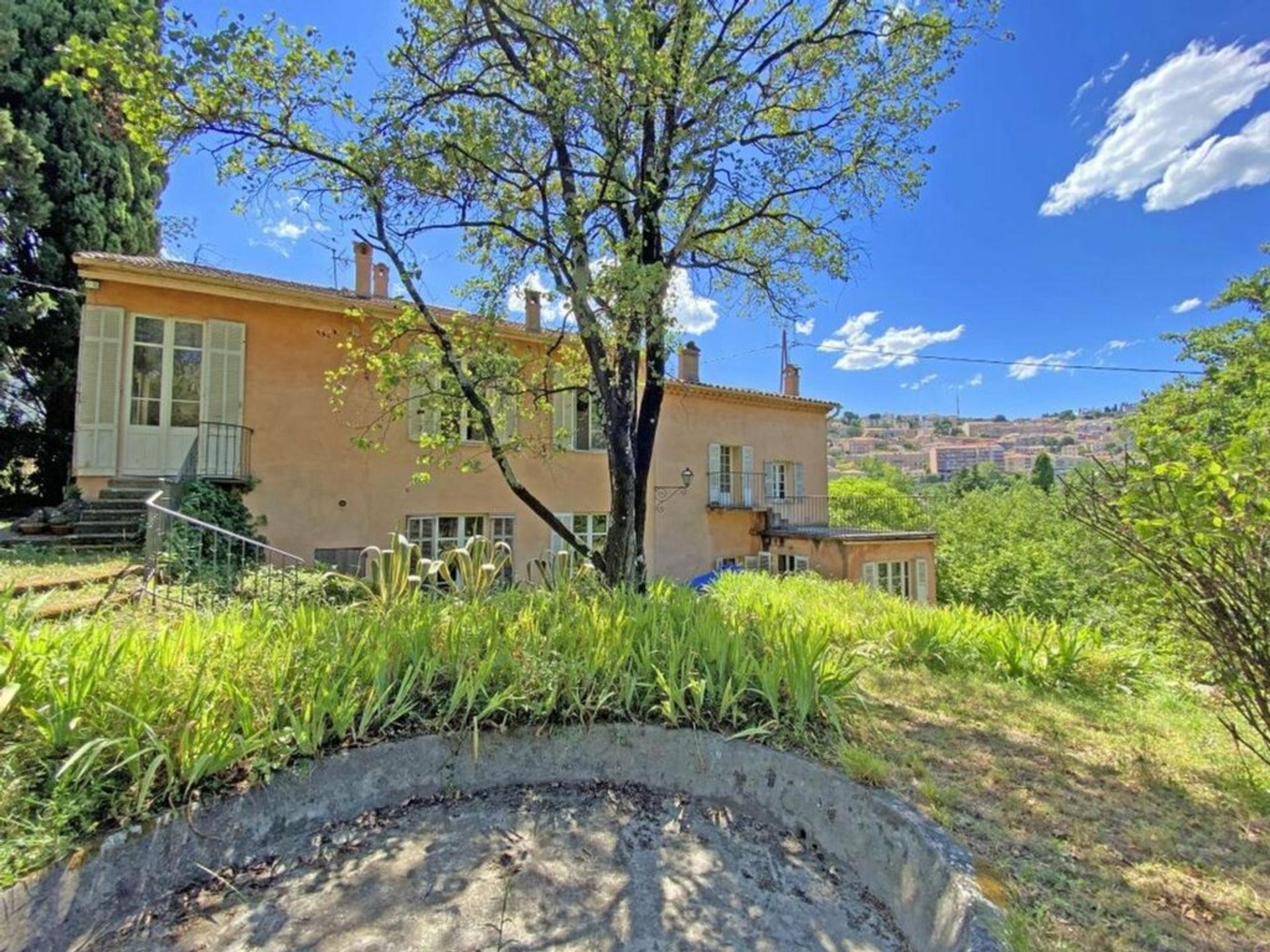 Rumah di Saint-Jacques, Provence-Alpes-Cote d'Azur 10085959