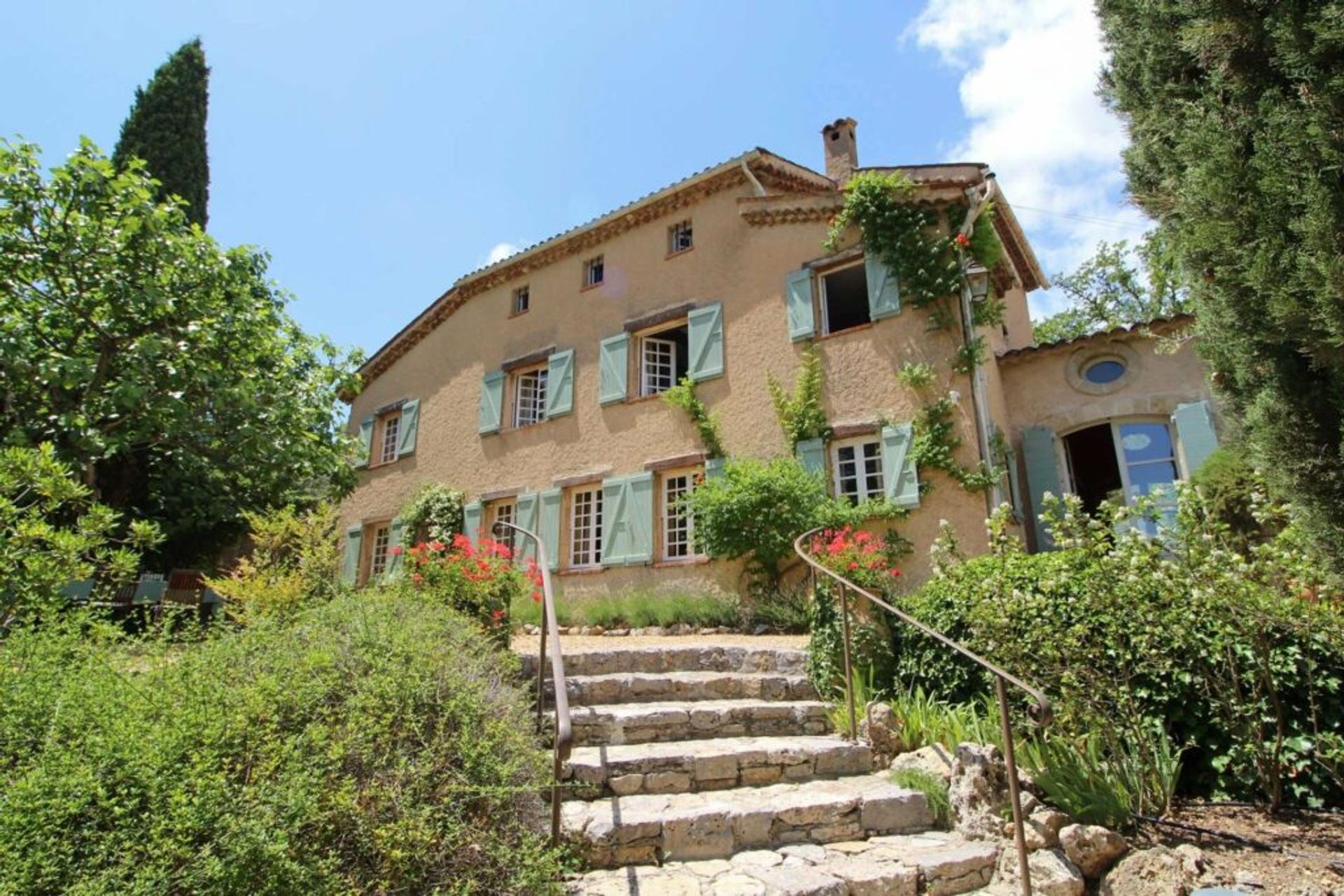 casa en Fayence, Provence-Alpes-Cote d'Azur 10086250