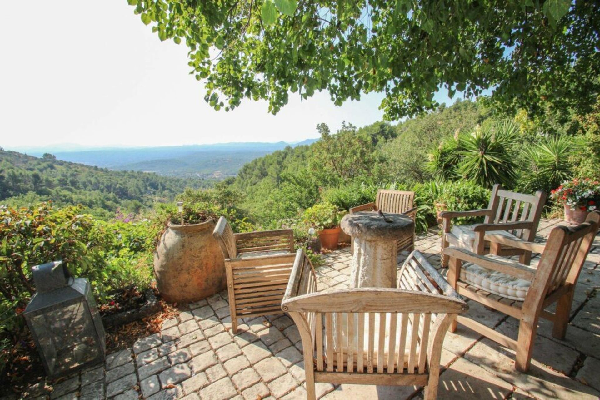 Hus i Seillans, Provence-Alpes-Cote d'Azur 10086265