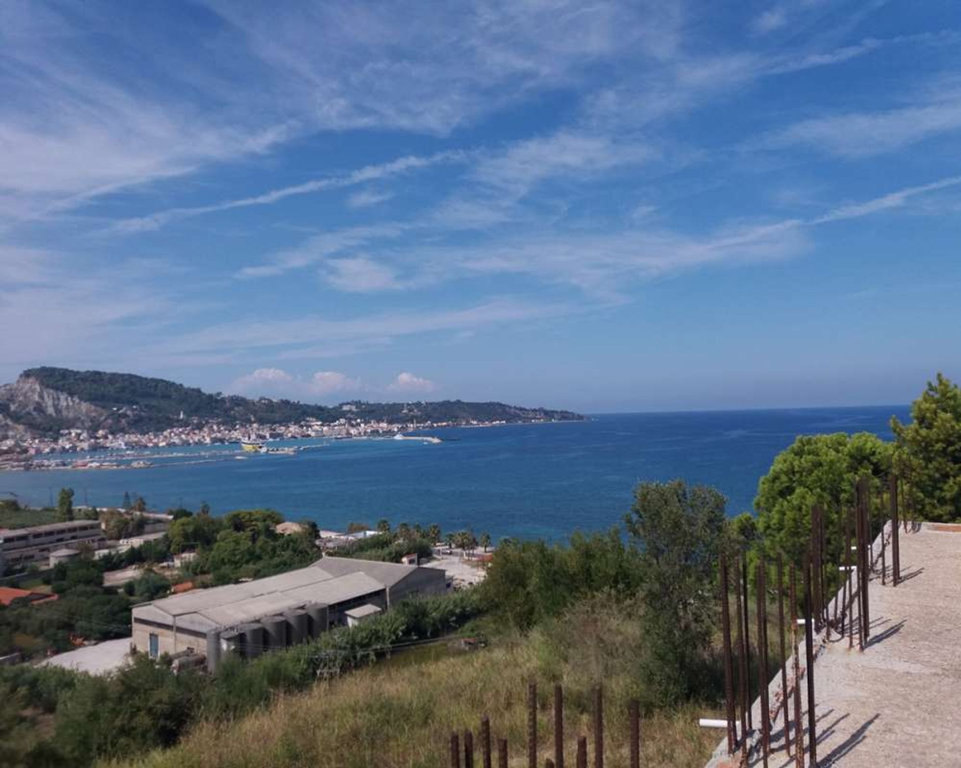 Λιανεμποριο σε Zakynthos, Zakinthos 10087535