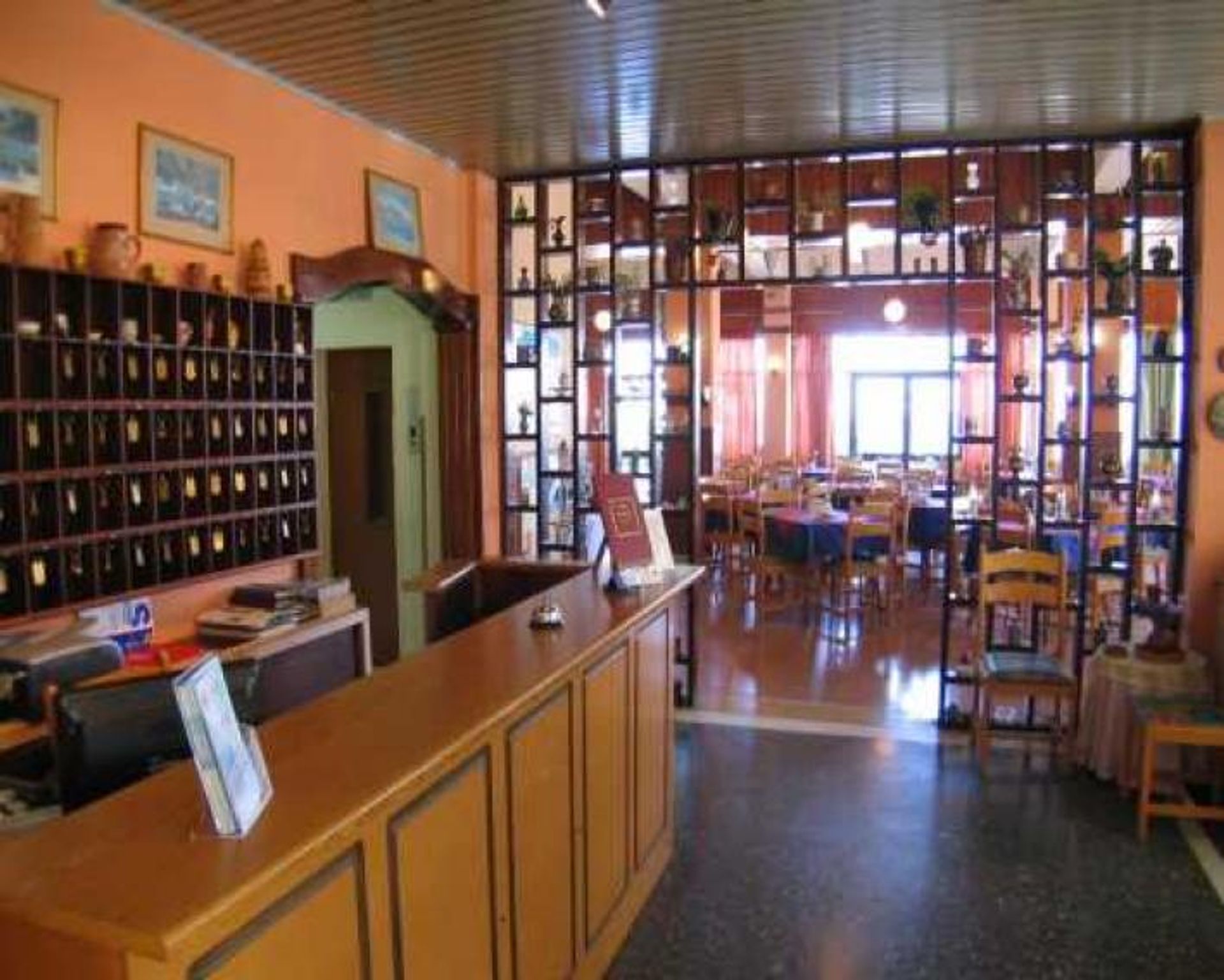 Retail in Korinthia, Korinthia 10087563