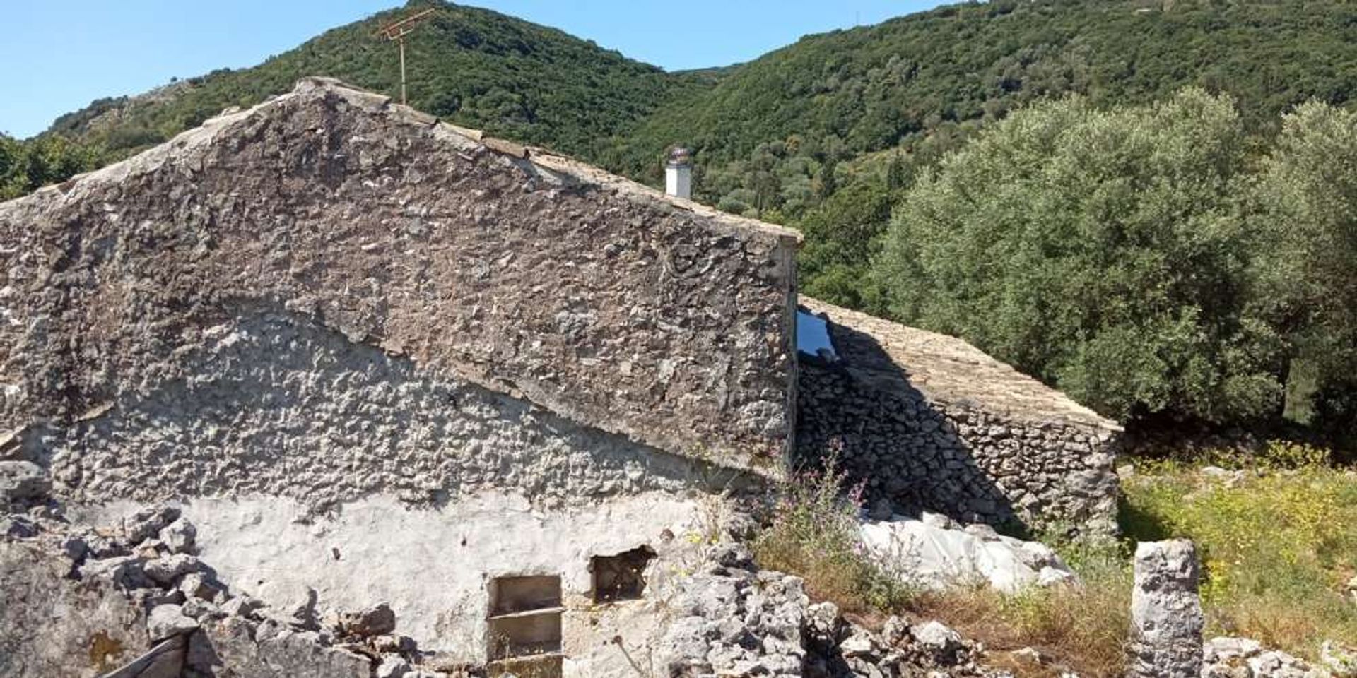 Tanah dalam Zakynthos, Zakinthos 10087997