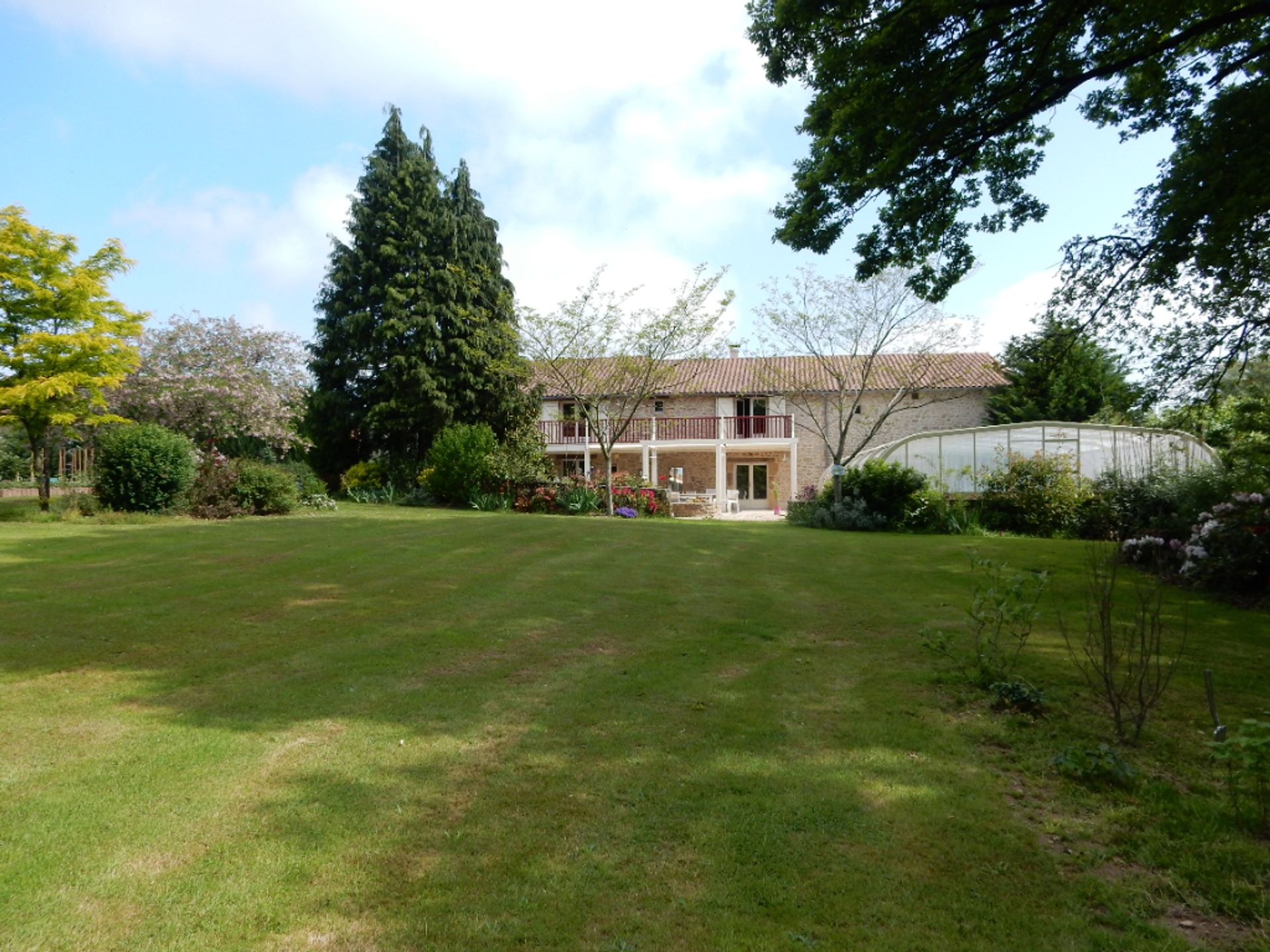 rumah dalam Chateauponsac, Nouvelle-Aquitaine 10088061