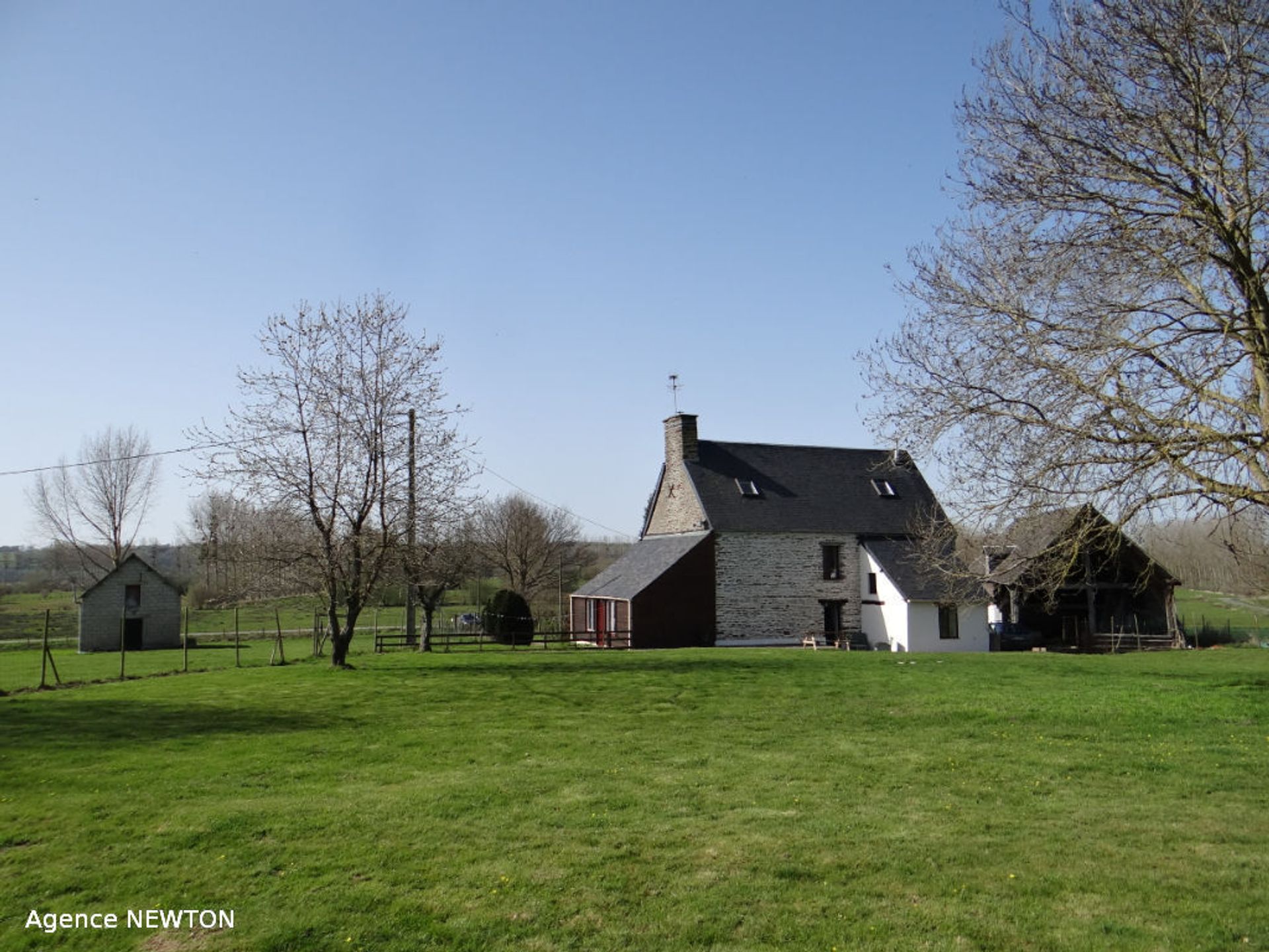 Rumah di Pontorson, Basse-Normandie 10088072