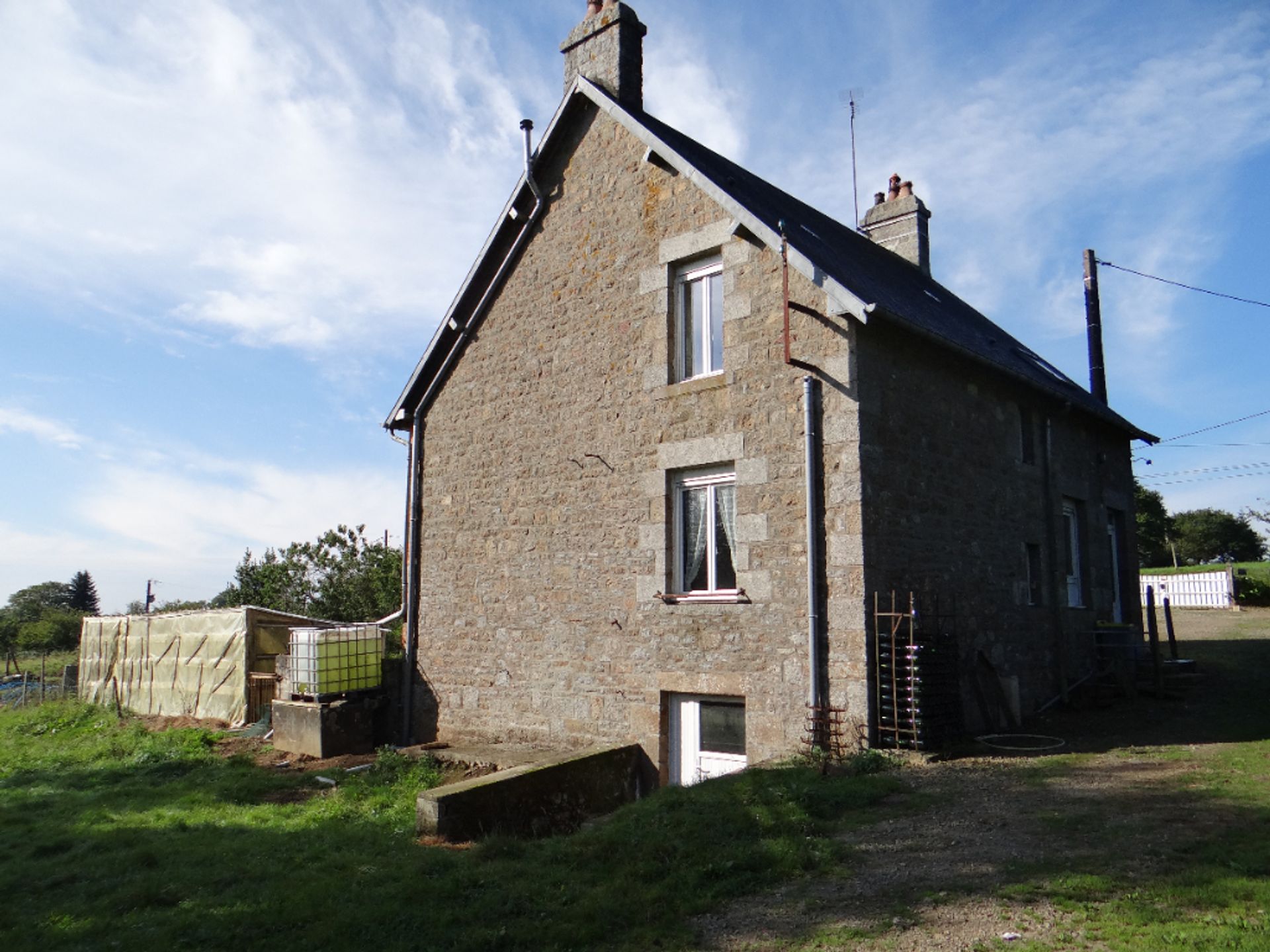 casa en Saint Pois, Basse-Normandie 10088077