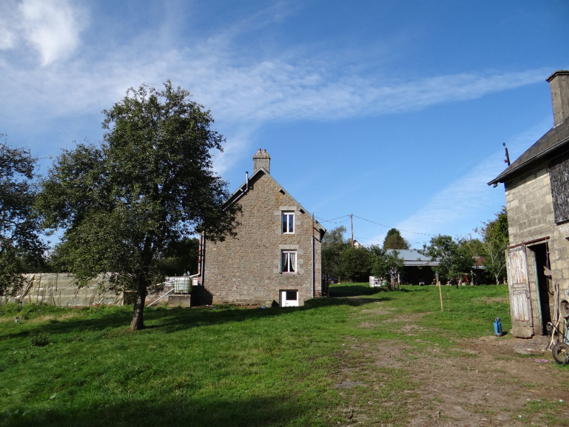 casa en Saint Pois, Basse-Normandie 10088077