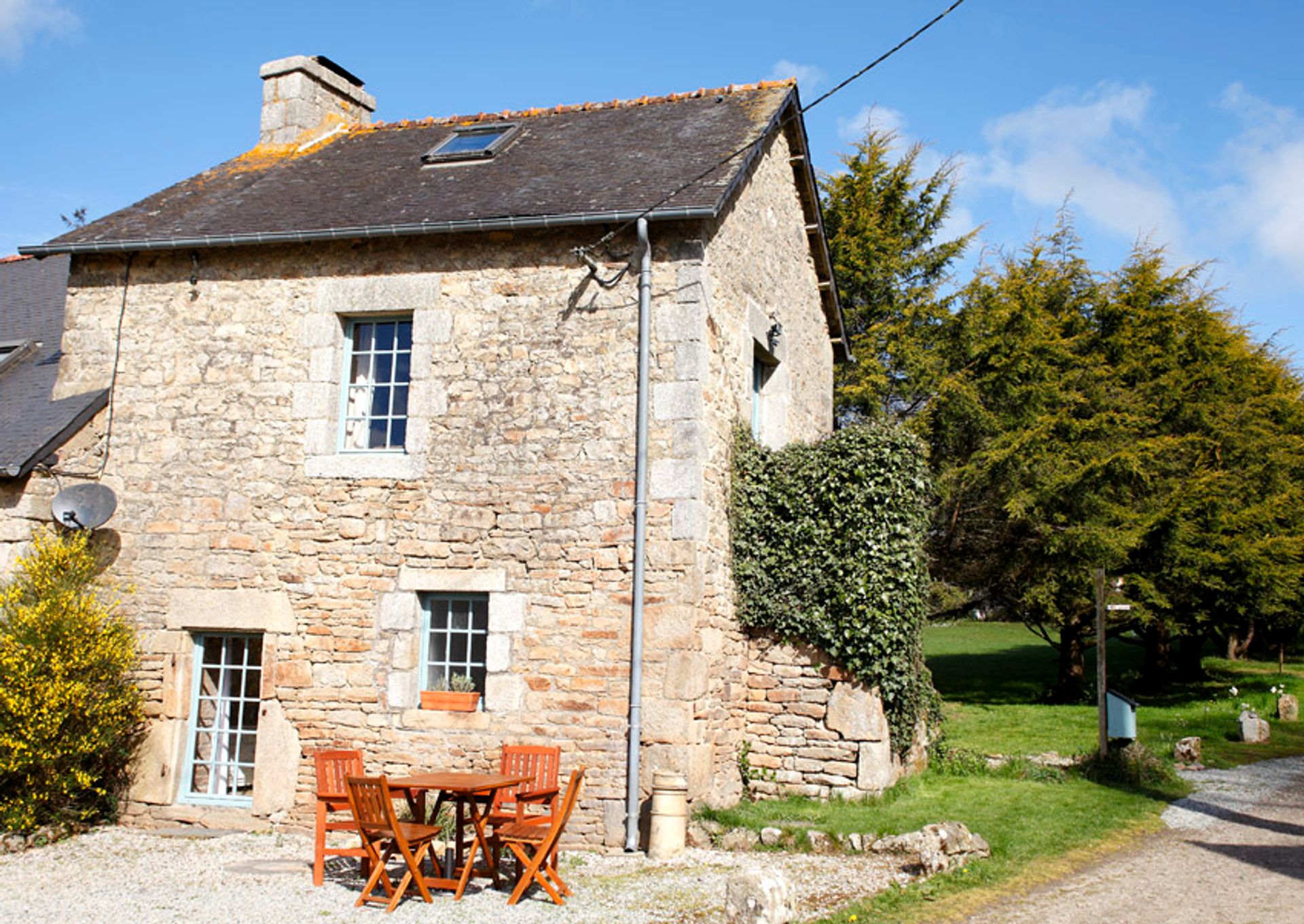 Rumah di Ploërdut, Bretagne 10088080