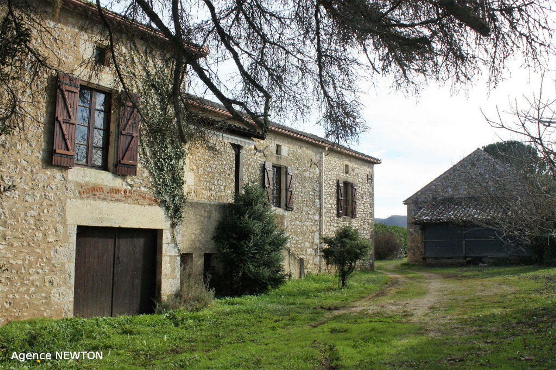 σπίτι σε Puy-l'Eveque, Occitanie 10088133