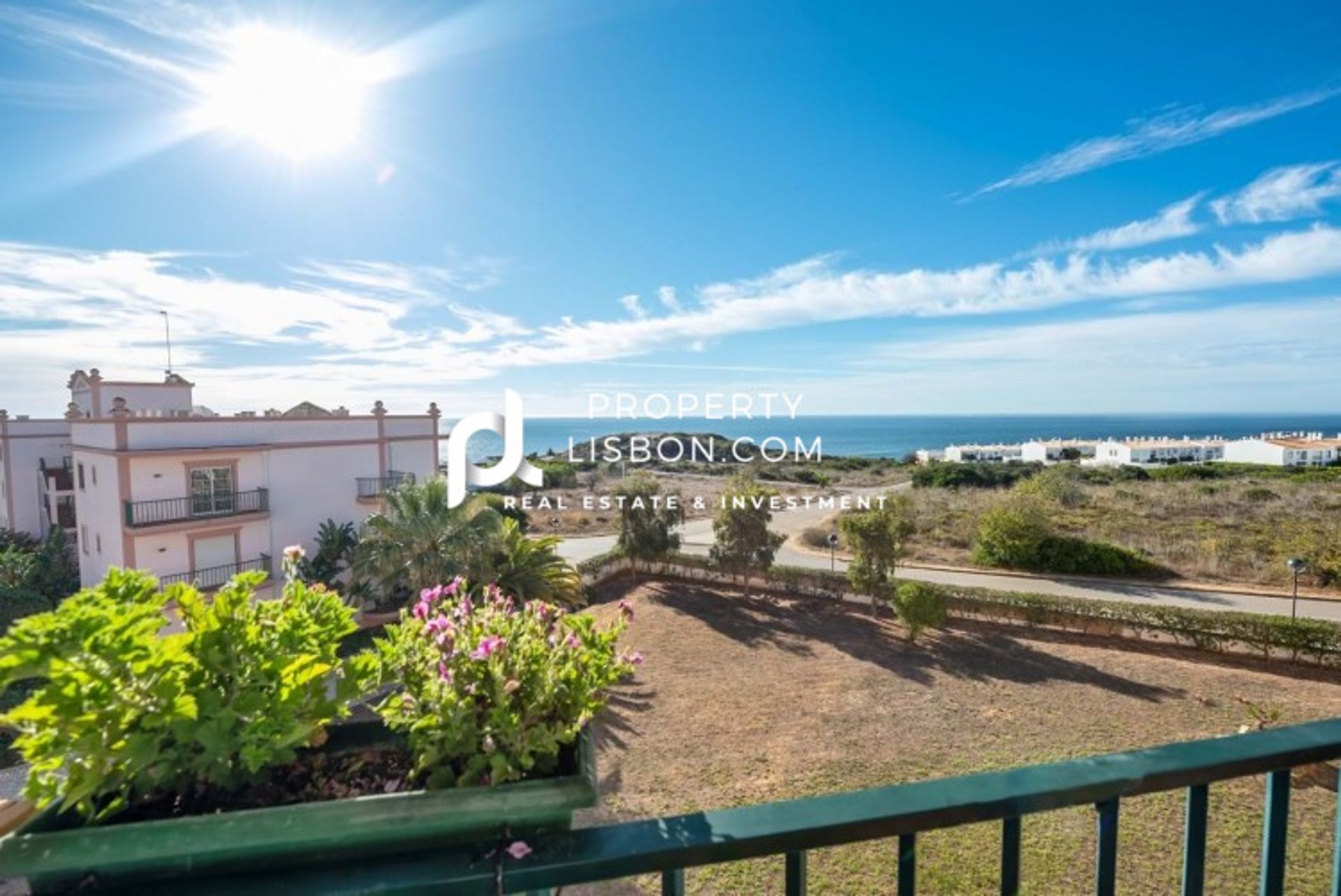 Condominium dans BensafrimE Barao de Sao Joao, Algarve 10088282