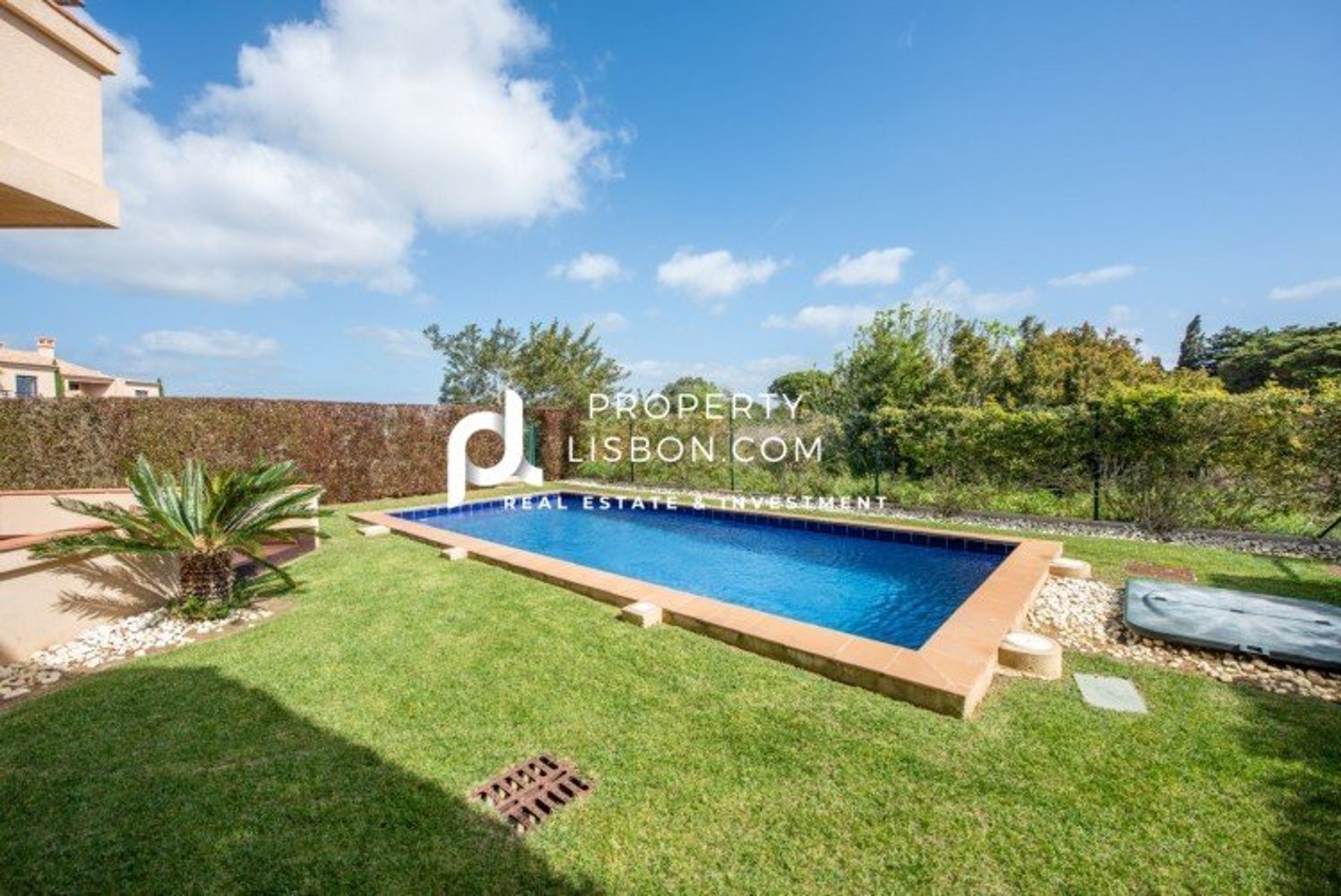 Condominium in BensafrimE Barao de Sao Joao, Algarve 10088569