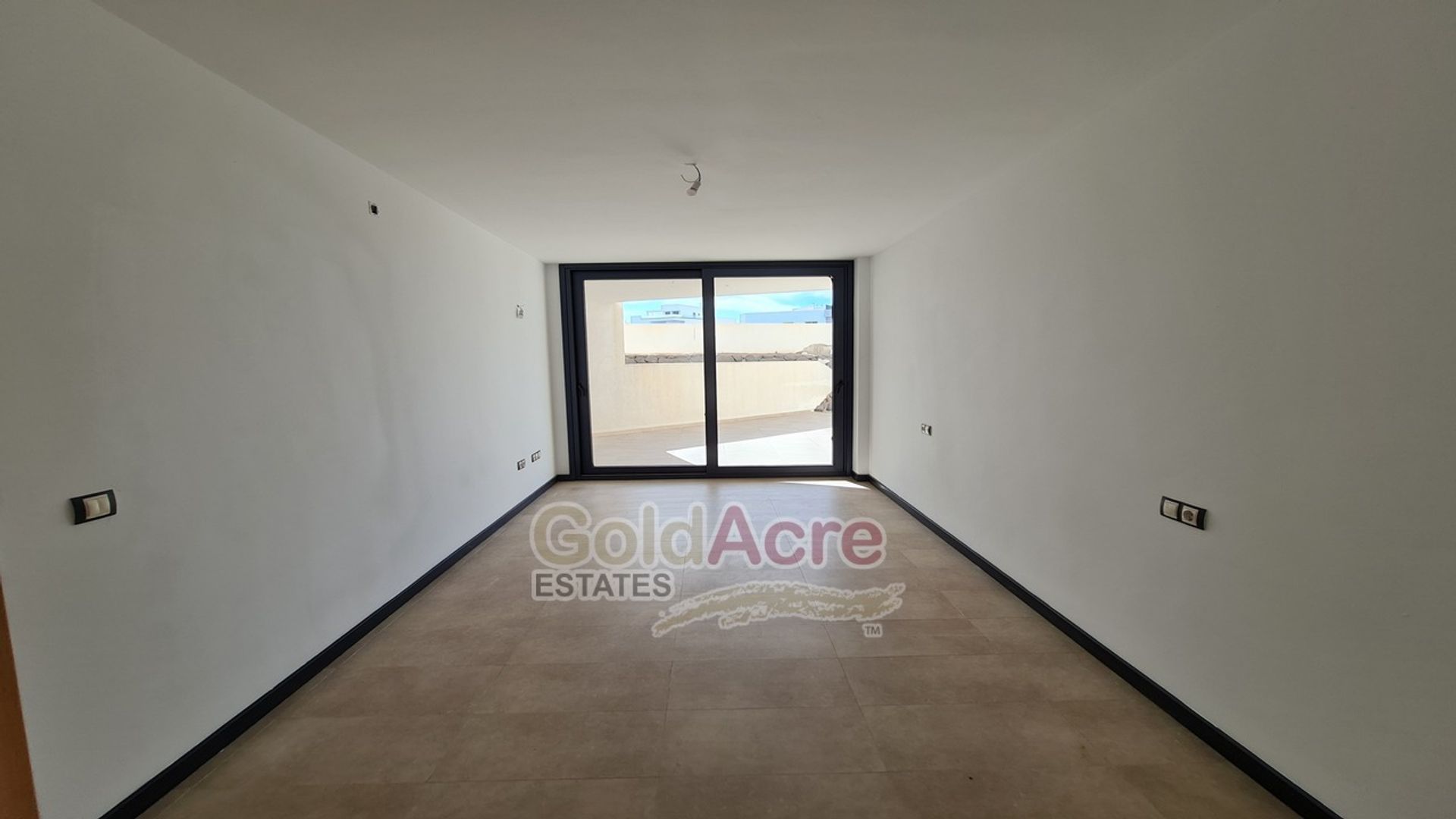 Condominium in El Cotillo, Canary Islands 10089043