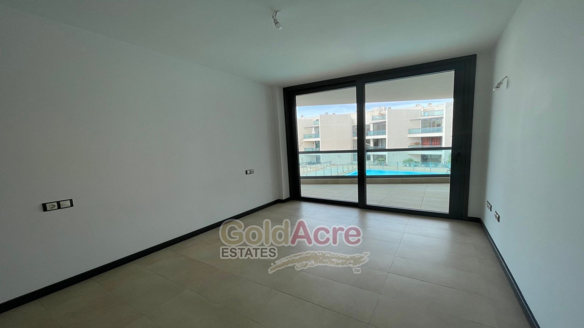 Condominium in El Cotillo, Canary Islands 10089043