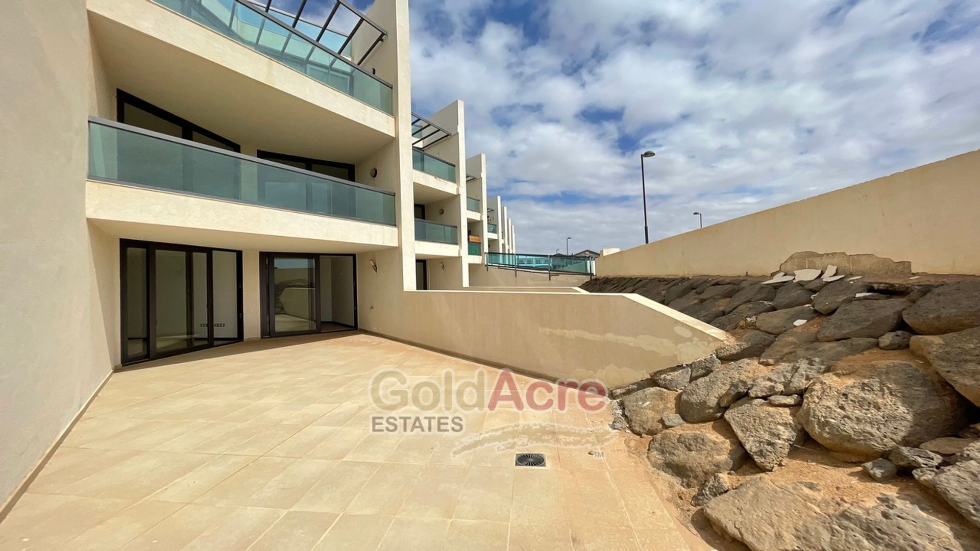 Condominium in El Cotillo, Canary Islands 10089043