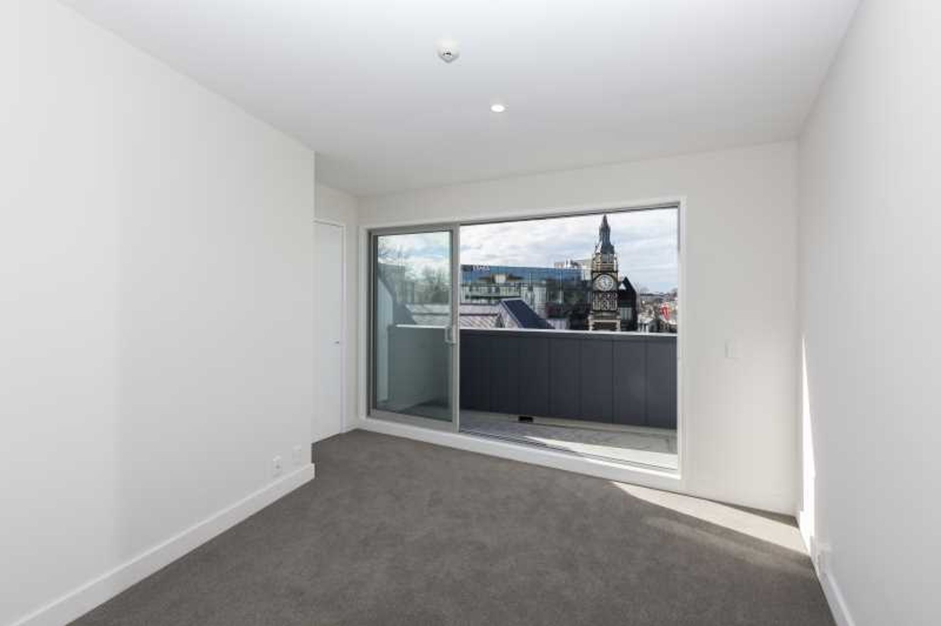 Condominium in Christchurch, Canterbury 10089324