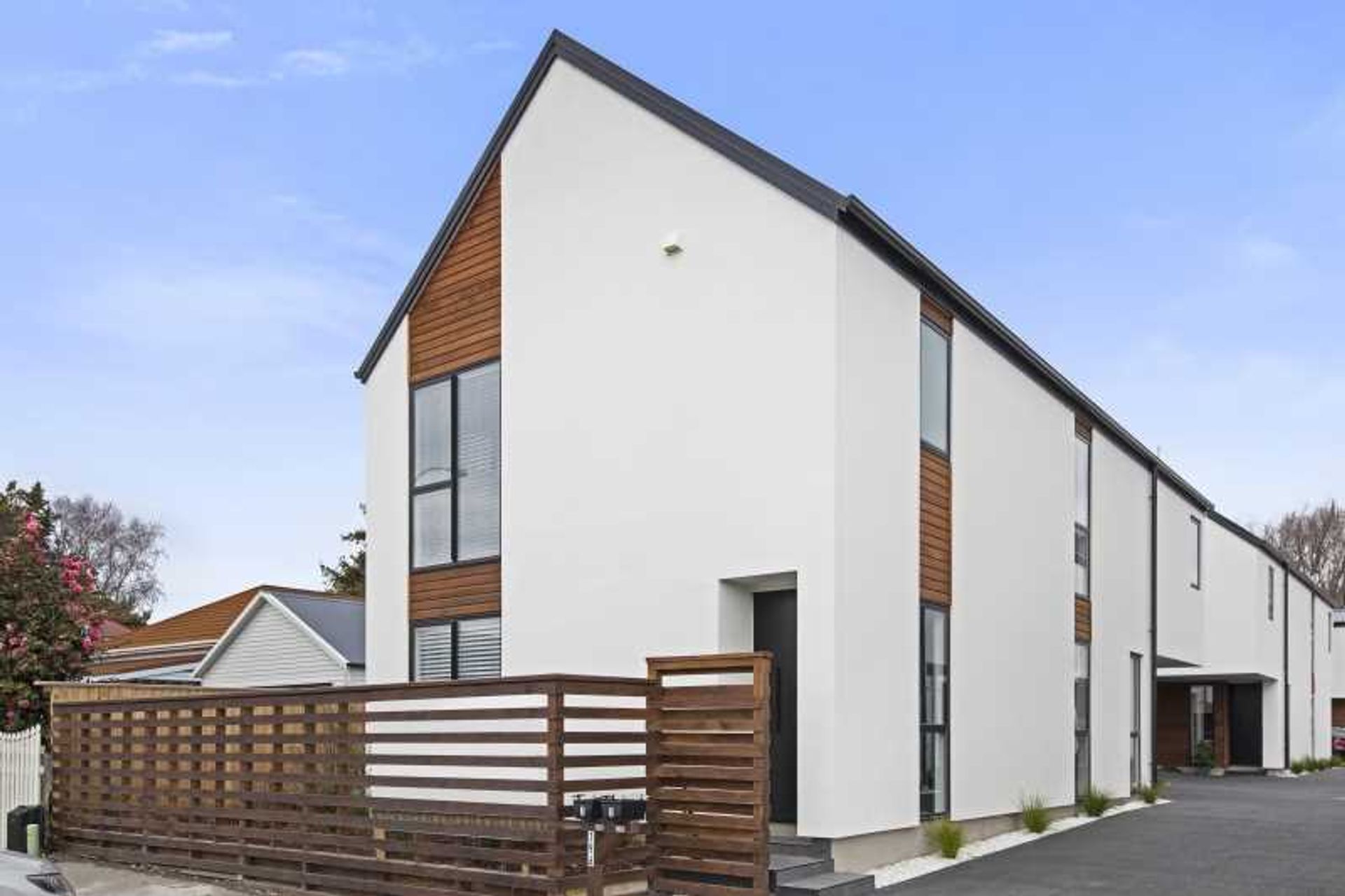 Condominium in Christchurch, Canterbury 10089493