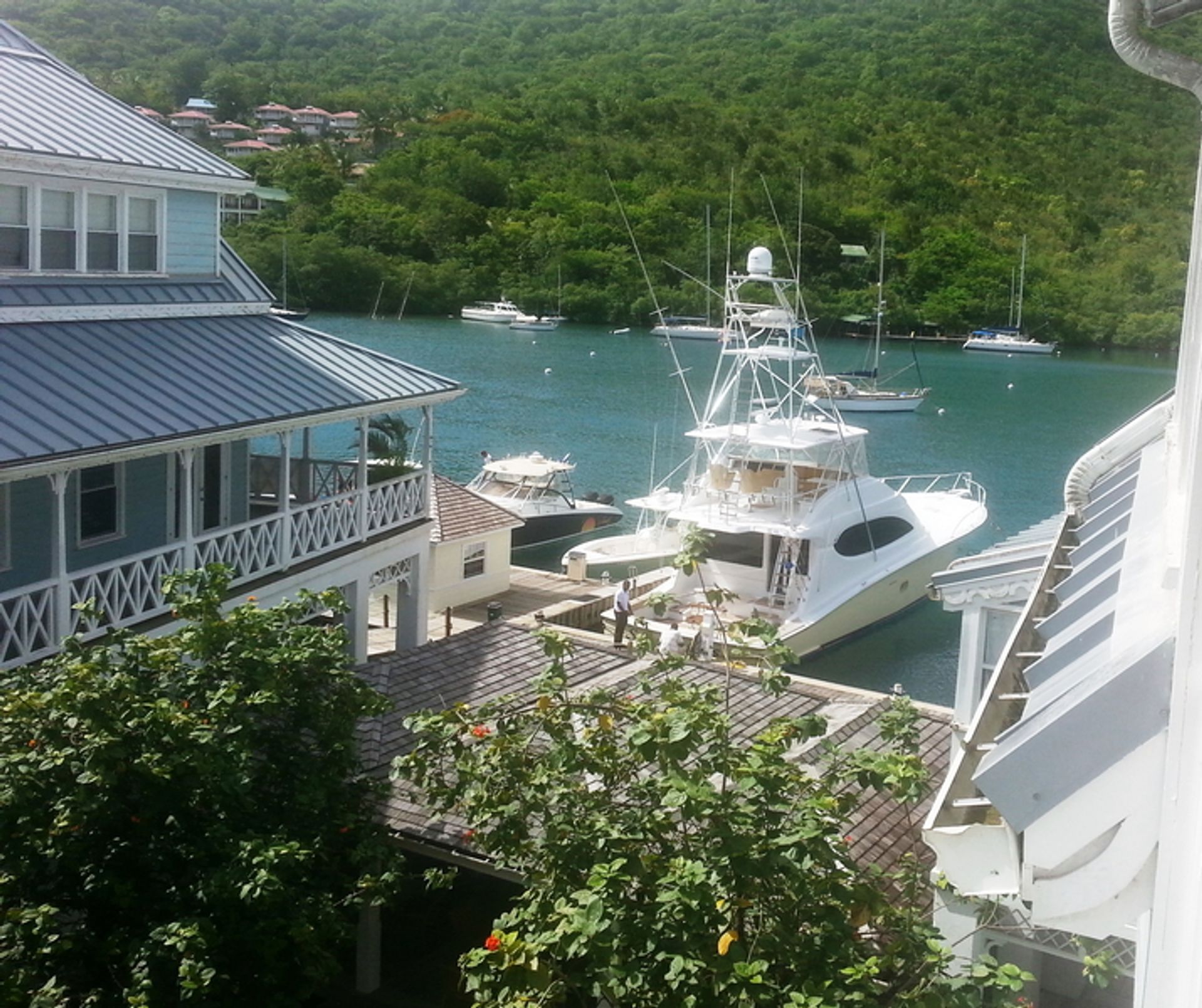 קוֹנדוֹמִינִיוֹן ב Marigot Bay,  10089594