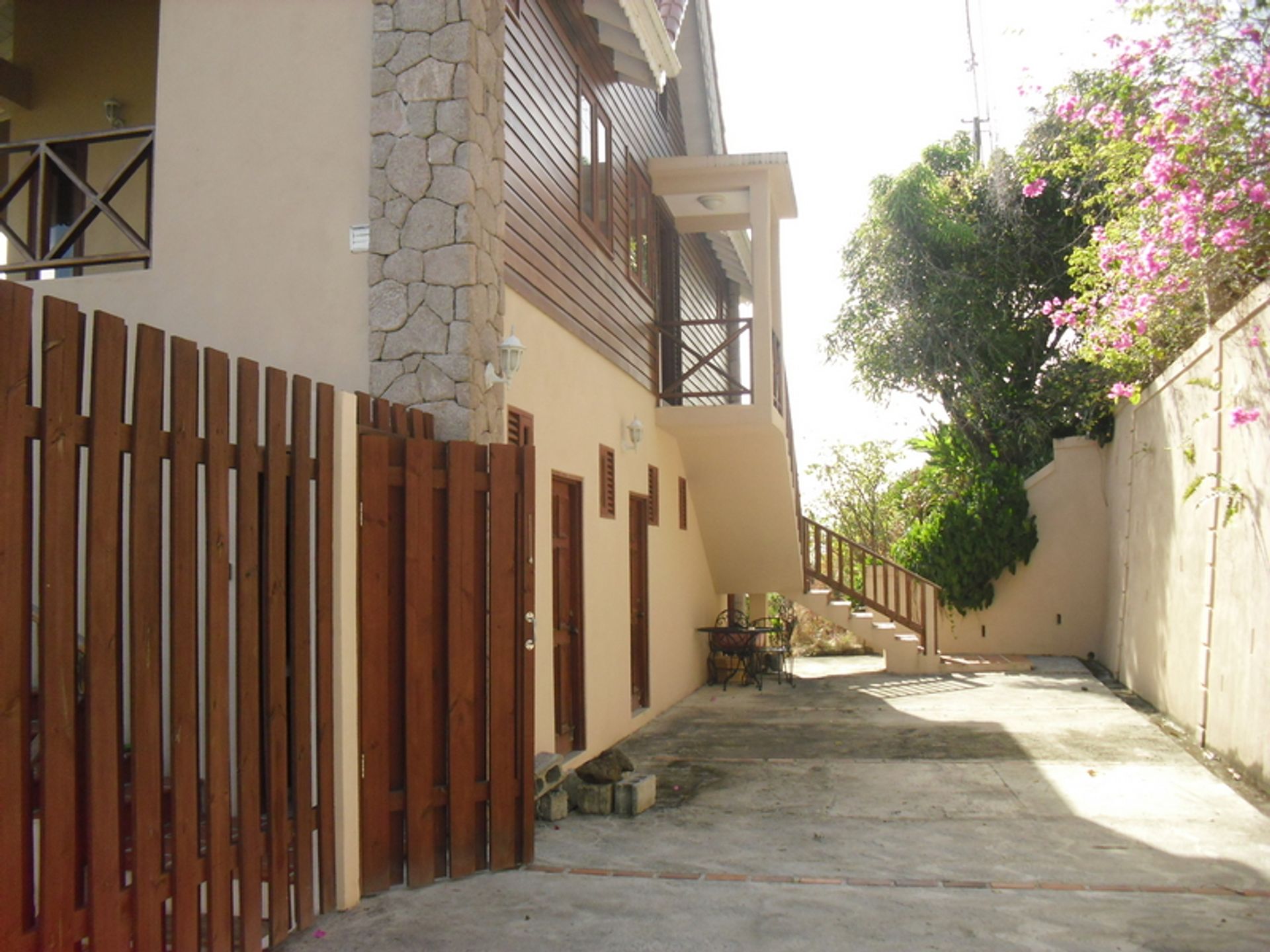 House in Marigot, Castries 10089603