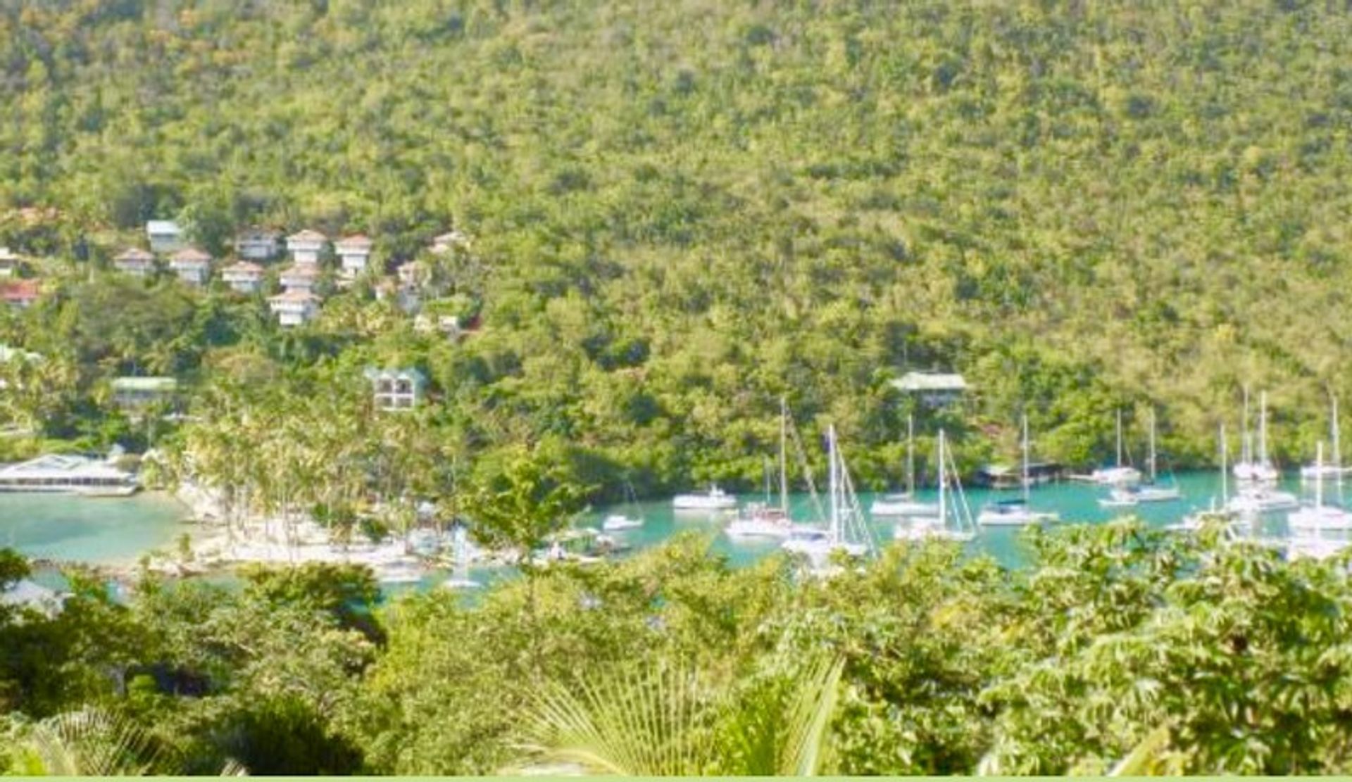 Будинок в Marigot Bay,  10089630