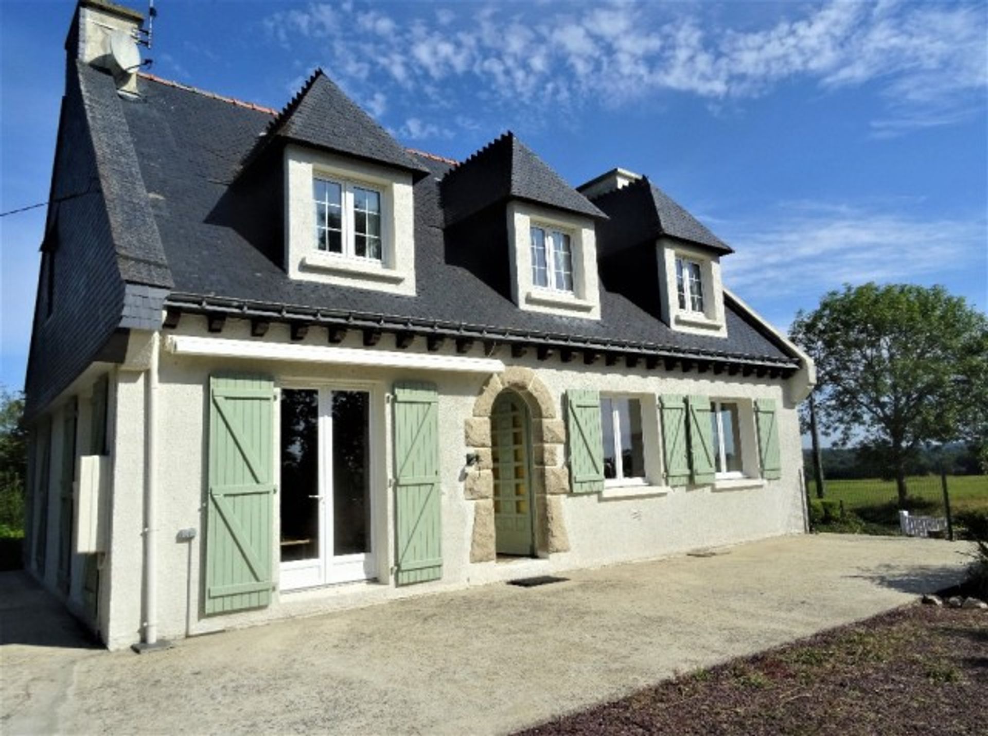 loger dans Mohon, Bretagne 10093804