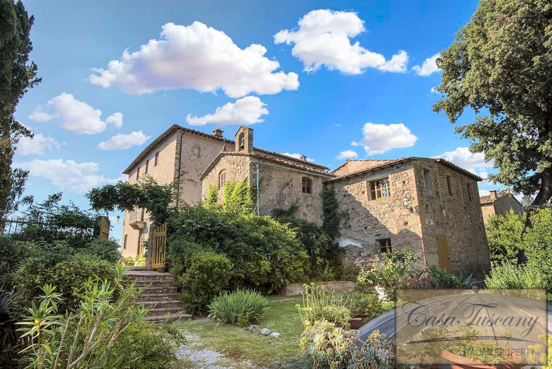 Rumah di Volterra, Tuscany 10094006