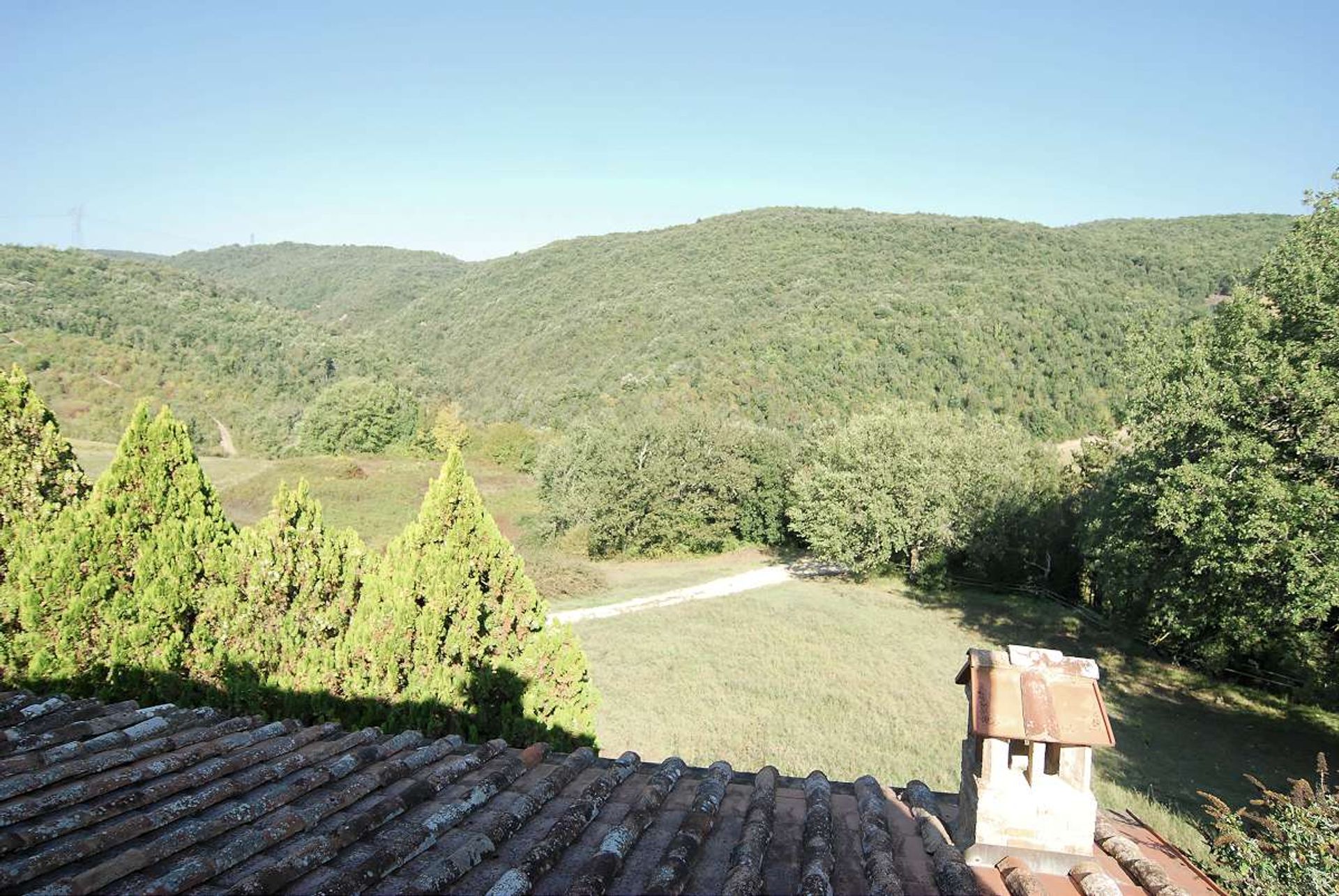 House in San Gimignano, Tuscany 10094193