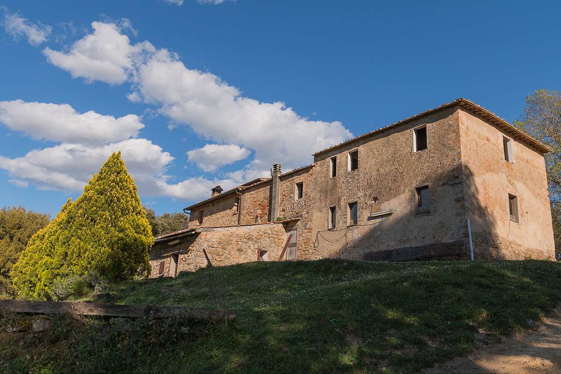 Rumah di San Gimignano, Toskana 10094193