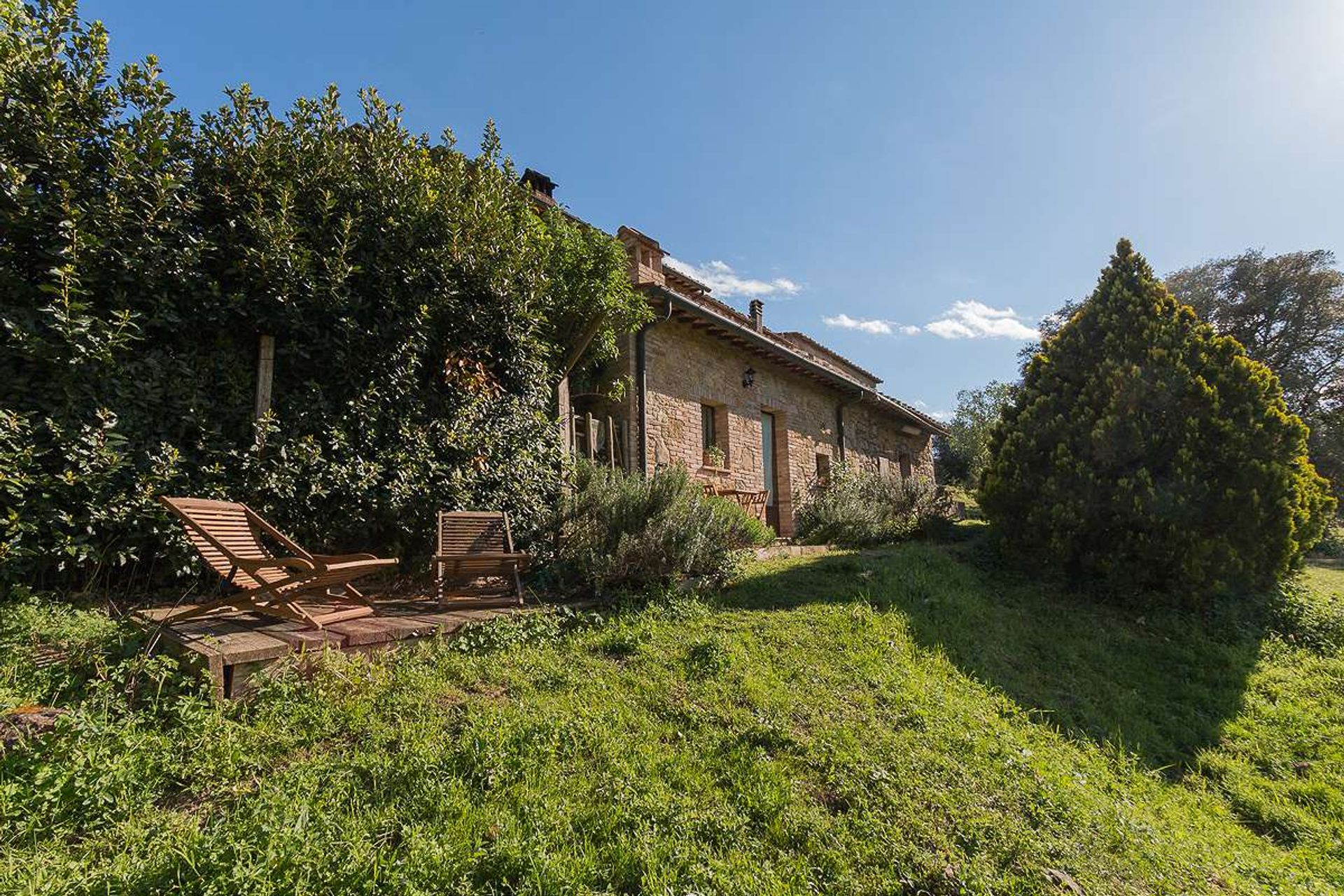 House in San Gimignano, Tuscany 10094193