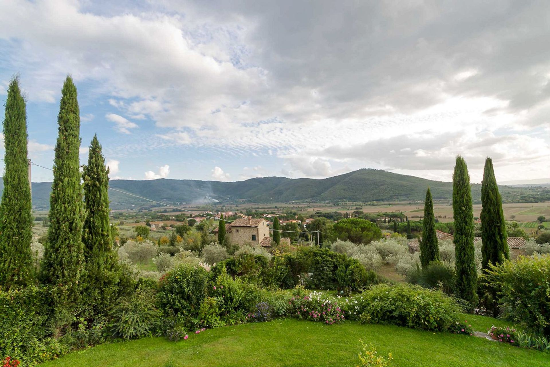 بيت في Cortona, Tuscany 10094229