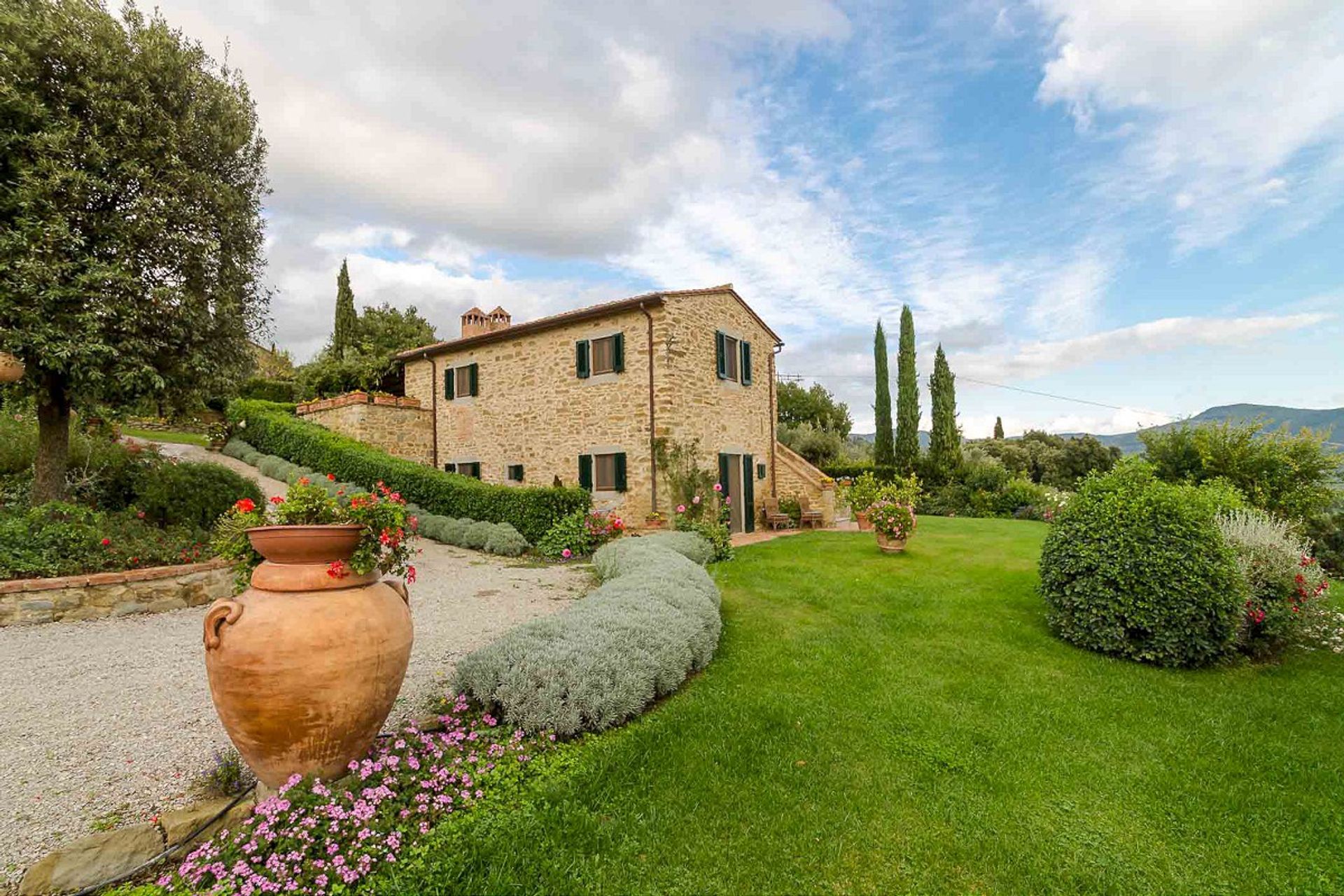 House in Cortona, Tuscany 10094229