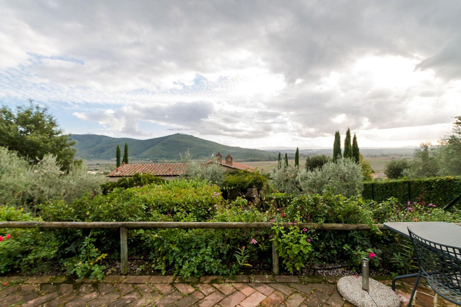 بيت في Cortona, Tuscany 10094229